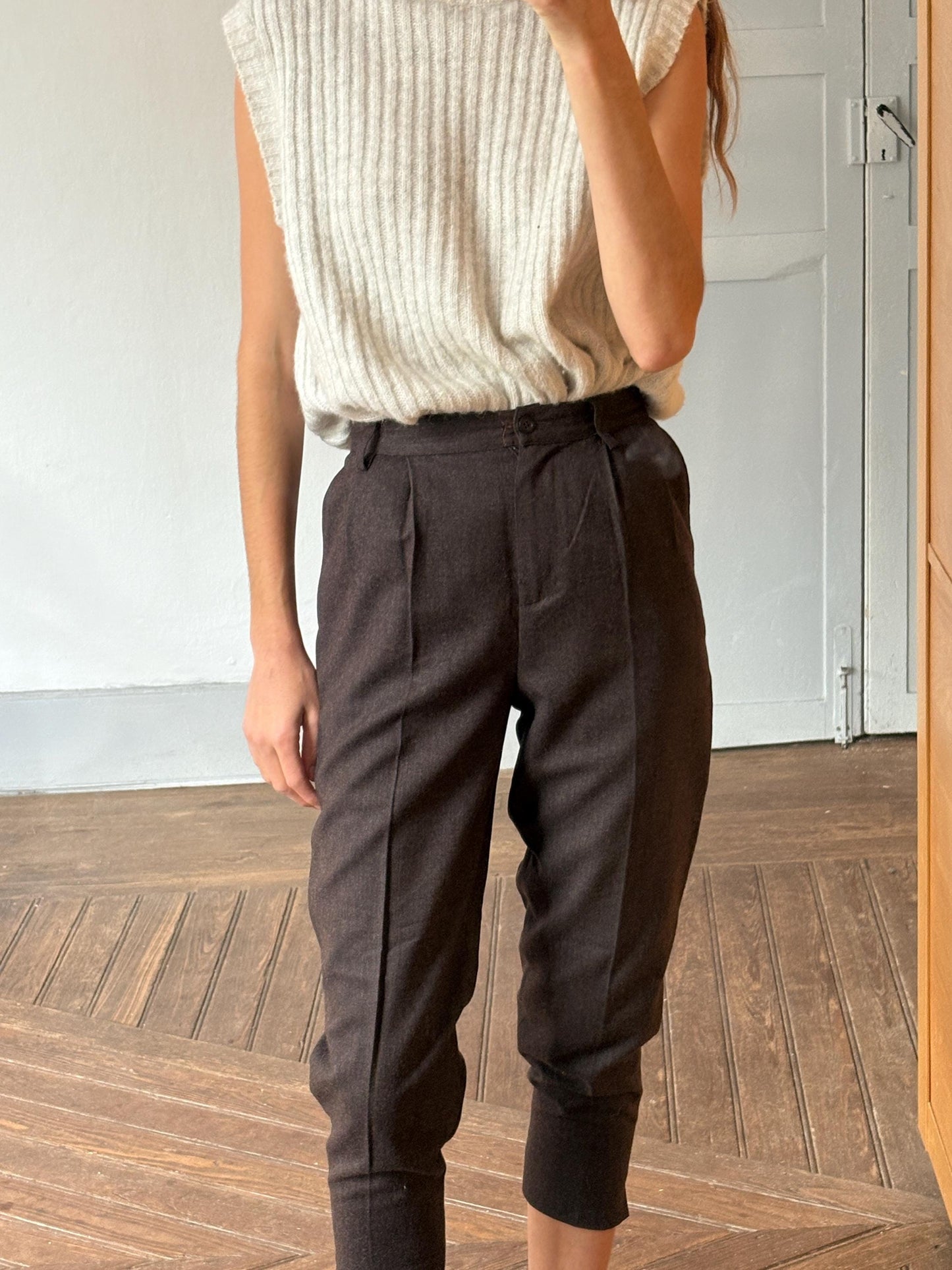 Vintage Sisley Wool Cropped Trousers – Italian-Made Sophistication in Dark Academia Style, XS - S