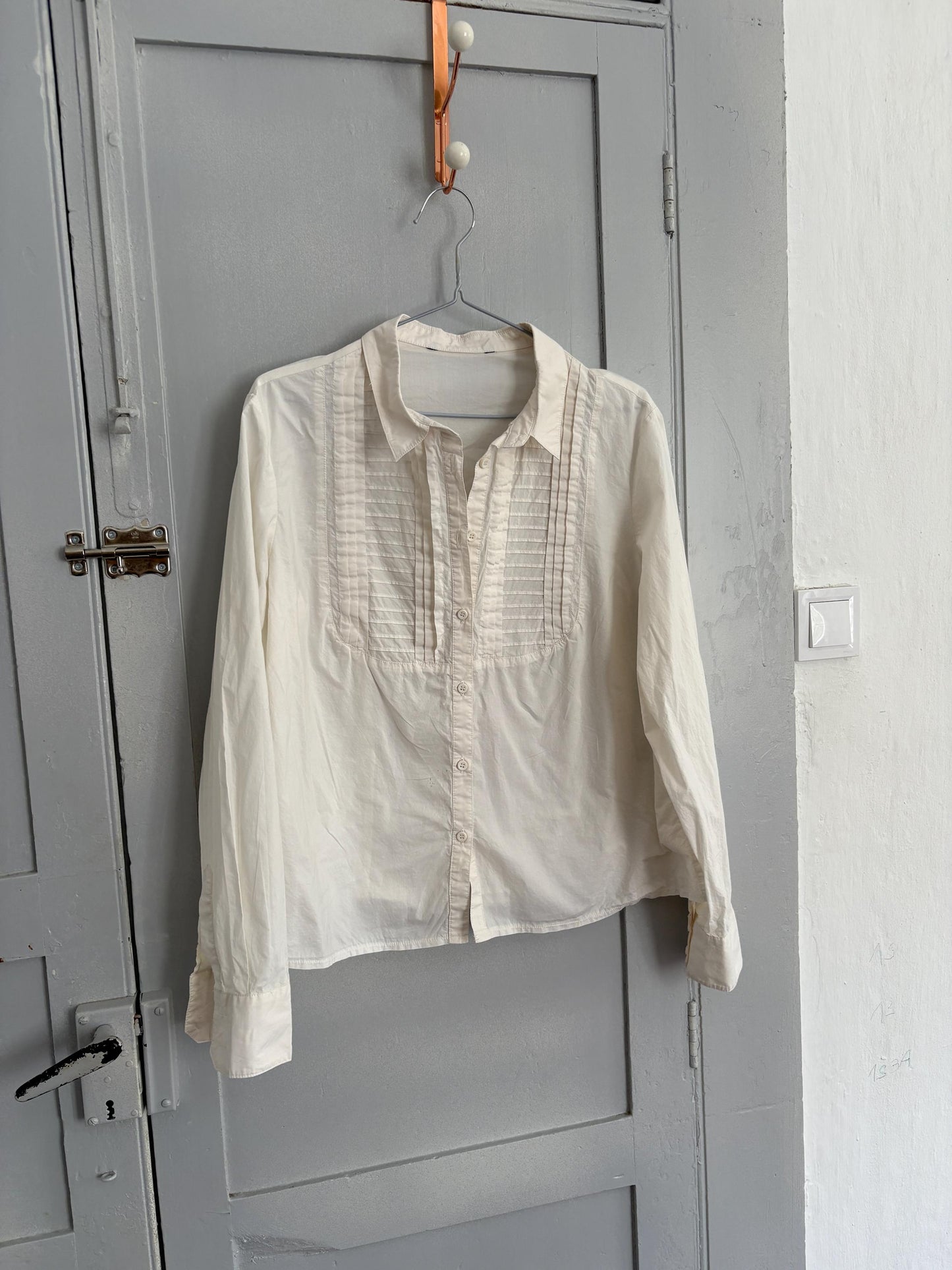 Vintage white button up cotton blouse, Cottage core shirt, Long sleeve dark academia oxford shirt, Formal work wear style, Size M