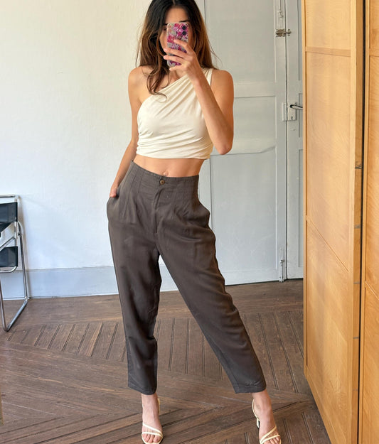 Vintage Minx by Eva Lutz Brown High Waisted Trousers – Cupro Silk Blend Tailored Pants Made in Germany – Relaxed Fit Workwear (EU 38)