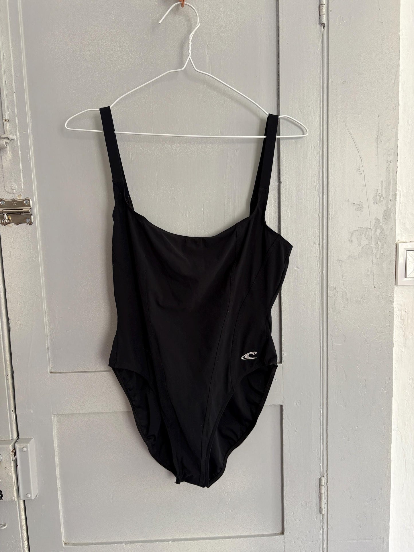 VINTAGE O’Neill black one-piece swimsuit, Vintage 90s surfwear, Black hot bodysuit, Size S, Sexy high leg scoop, Open back swimwear