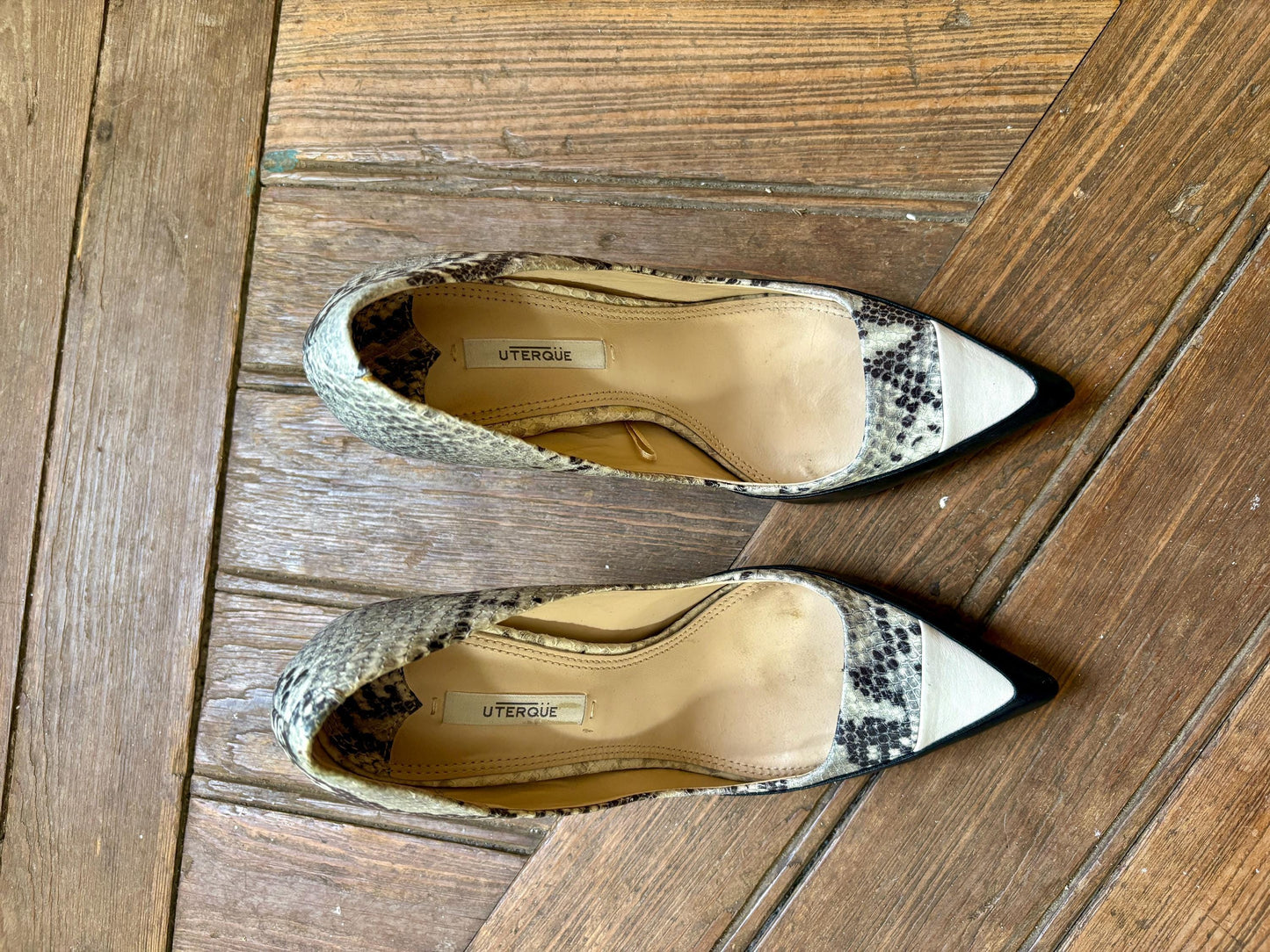 Uterque snake print high heel, designer shoe with small stiletto 10 cm heel, luxury designer shoe, size 38