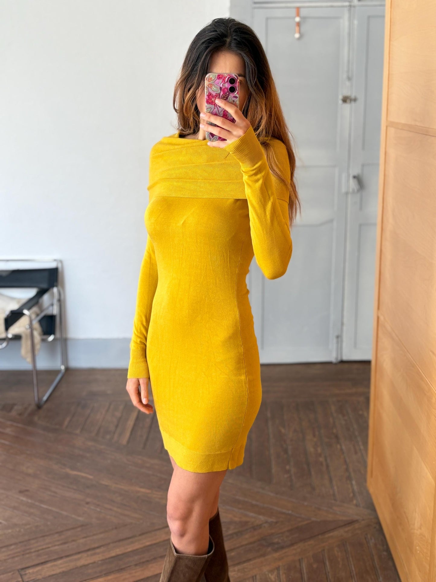 Vintage yellow Guess by Marciano dress stretchy curve-hugging bodycon long sleeve, Size S