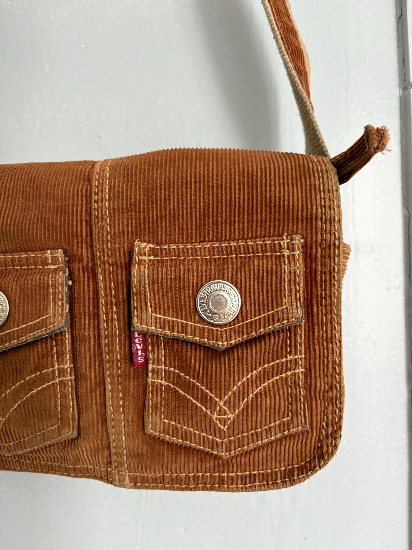 Vintage Levi’s Y2K Corduroy Shoulder Bag | Small Retro 90s Style Purse | Brown Mini Messenger Bag | Secondhand Streetwear Accessory