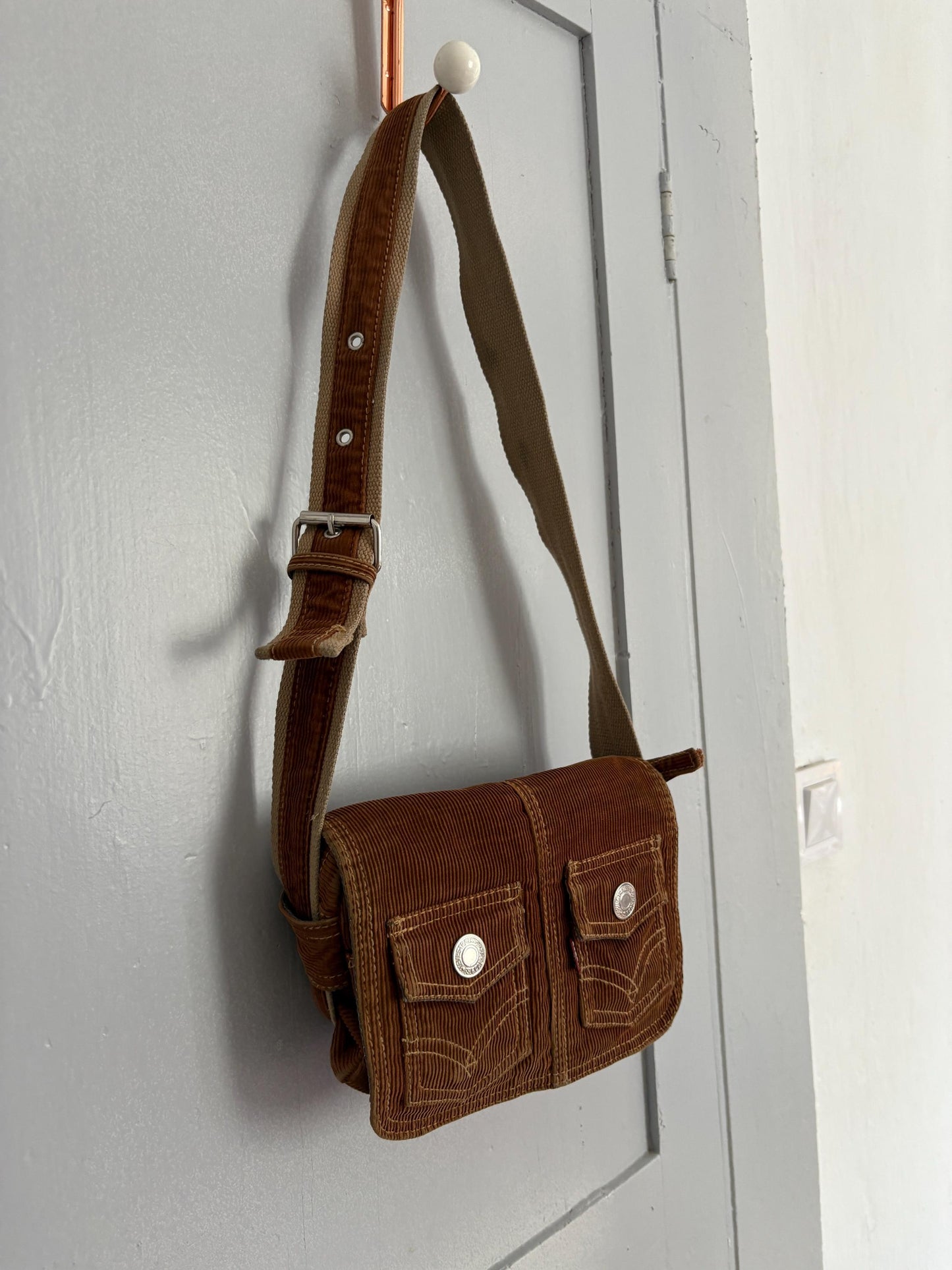 Vintage Levi’s Y2K Corduroy Shoulder Bag | Small Retro 90s Style Purse | Brown Mini Messenger Bag | Secondhand Streetwear Accessory