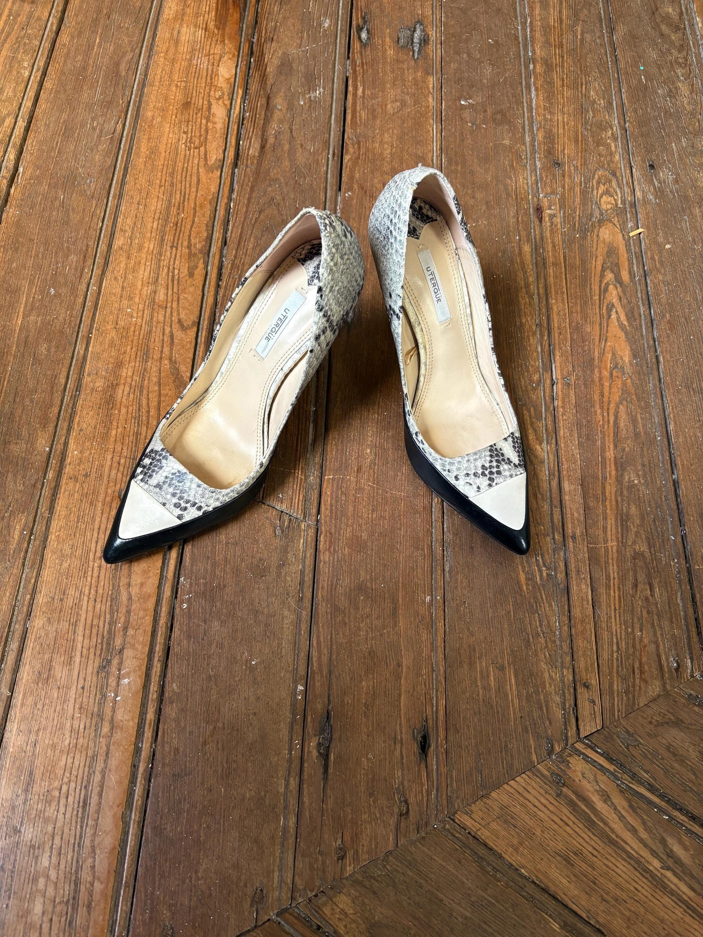 Uterque snake print high heel, designer shoe with small stiletto 10 cm heel, luxury designer shoe, size 38
