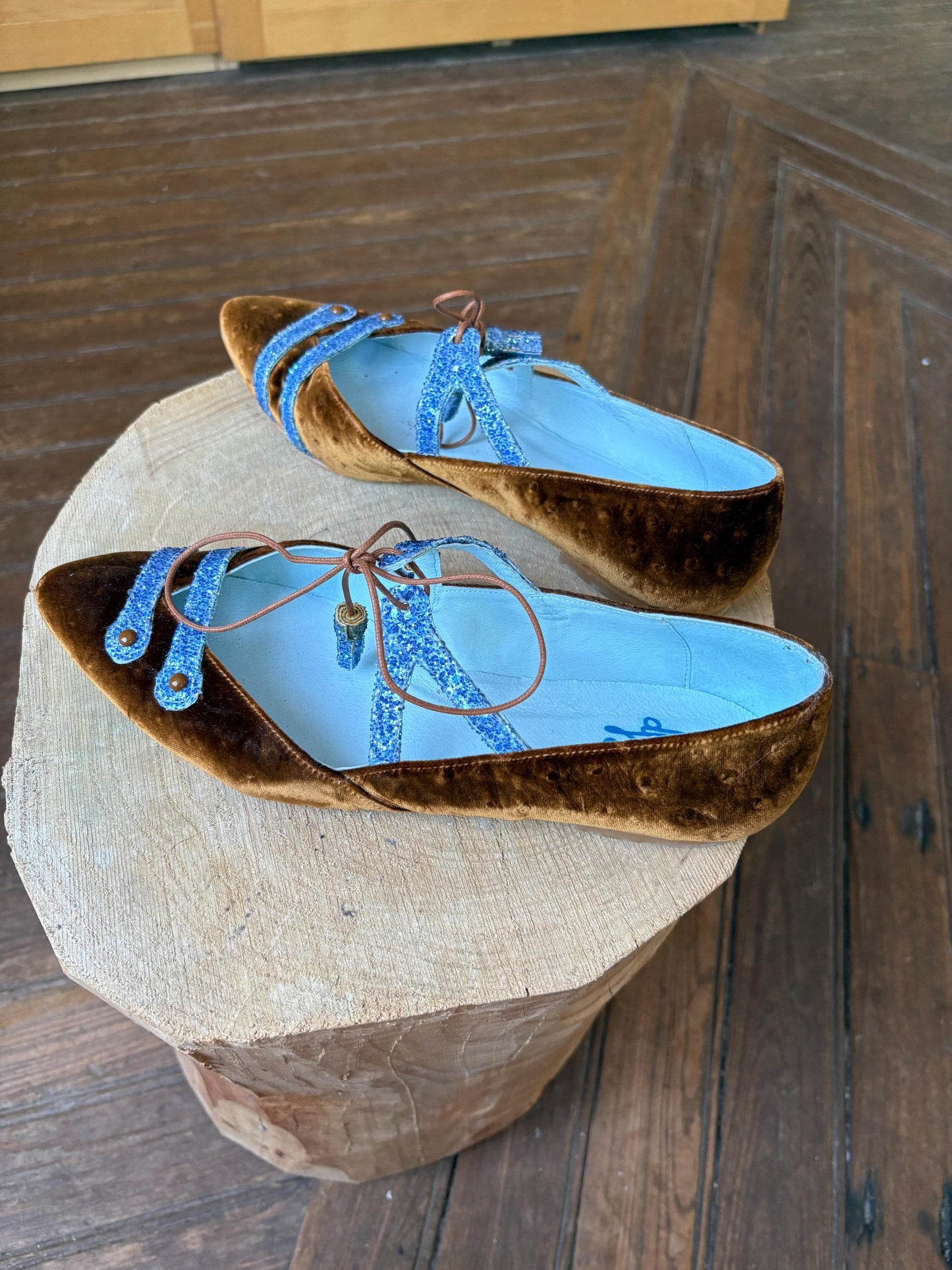 Glittery velvet flats, size 41, made in Spain, Brown & blue party shoes by DLYF – magical statement pair!