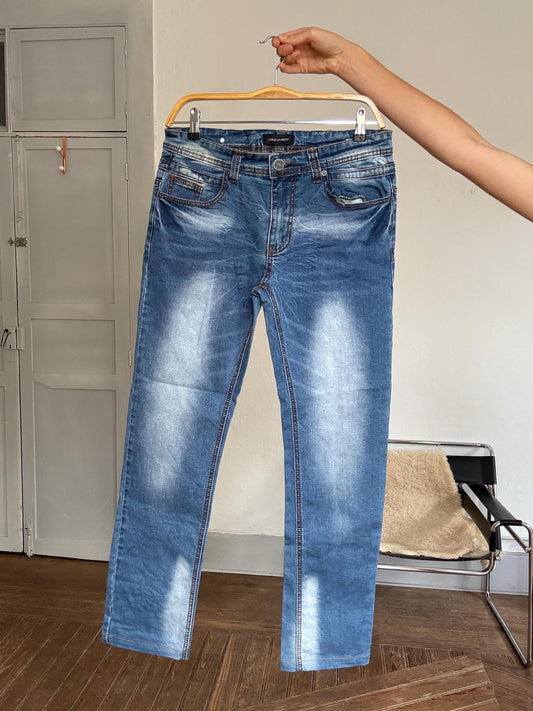 Vintage MEN's DSQUARED2 Jeans –Distressed Mid-Wash Denim, Unisex Straight Leg Fit, Size M