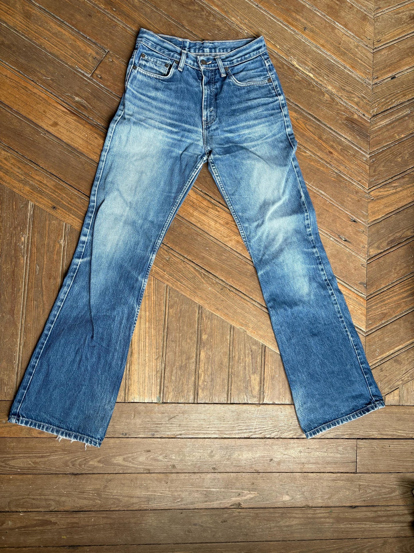 Vintage 90s Y2K Flare Jeans – Size 30L34 – Worn-In Cool