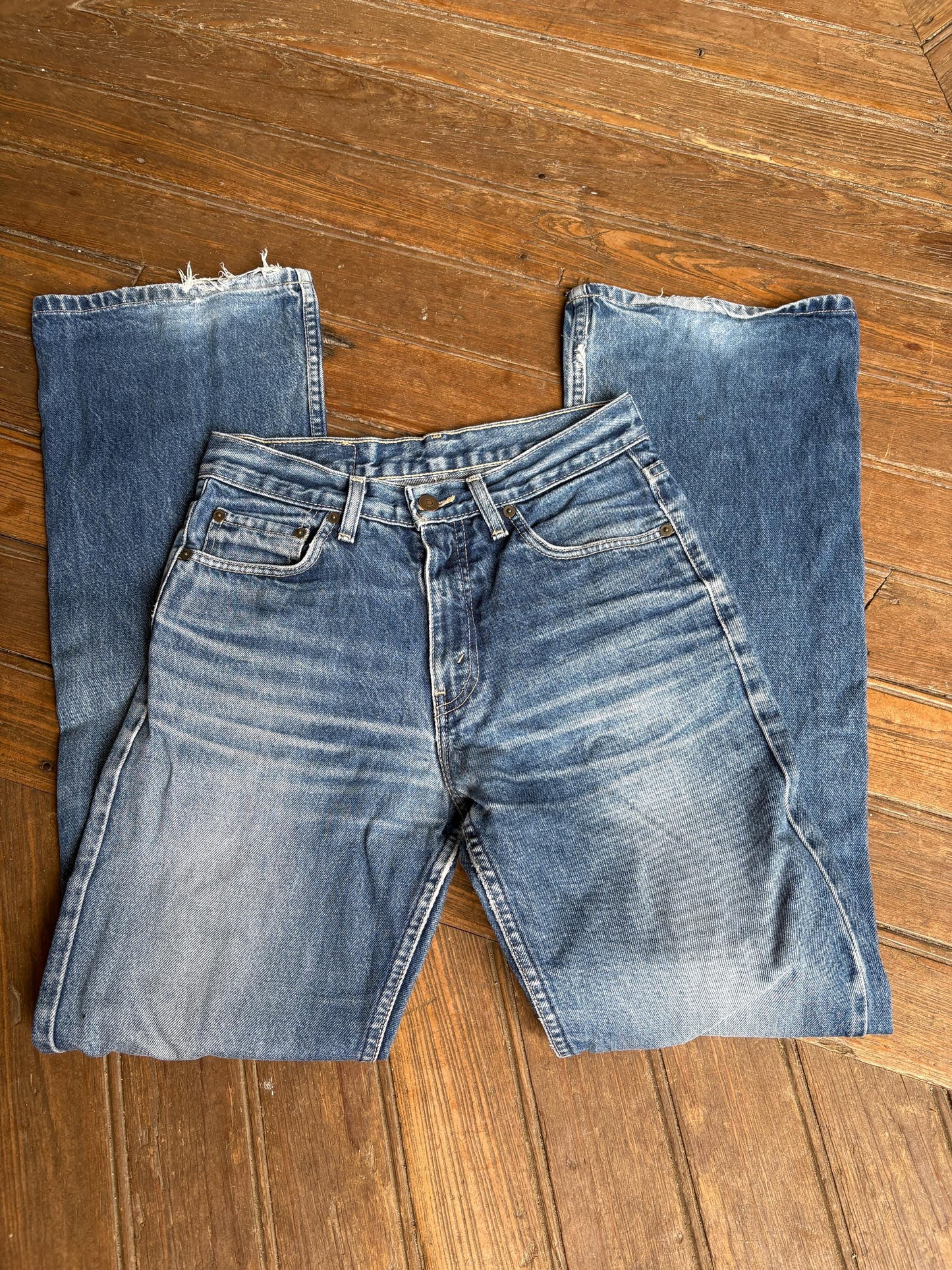 Vintage 90s Y2K Flare Jeans – Size 30L34 – Worn-In Cool