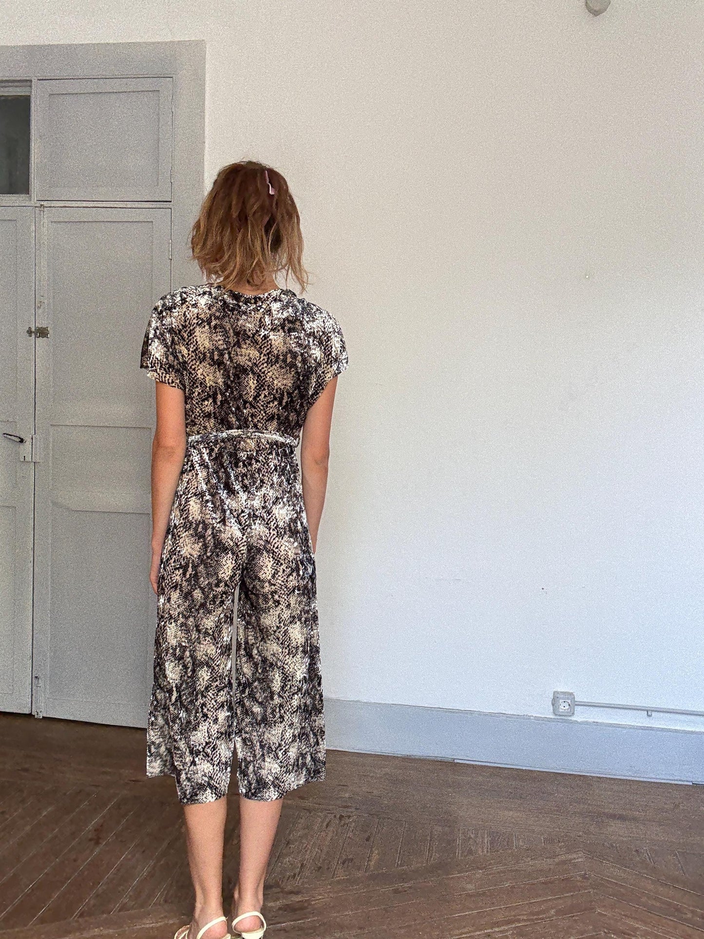 Snake print wrap jumpsuit with belt – comfy stretchy fit, flattering cut, perfect for summer city walks or a poolside aperitif, Size S