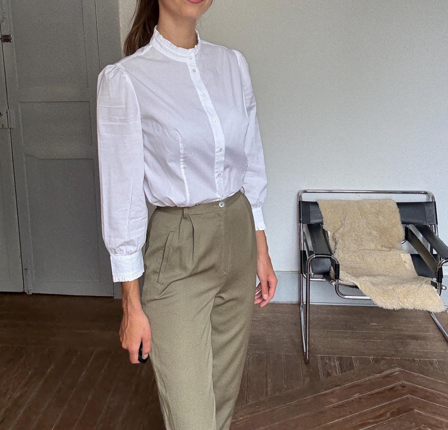 Vintage White Cotton Ruffle Blouse – Mock Neck Formal Shirt, Size 38 M, Elegant Officewear