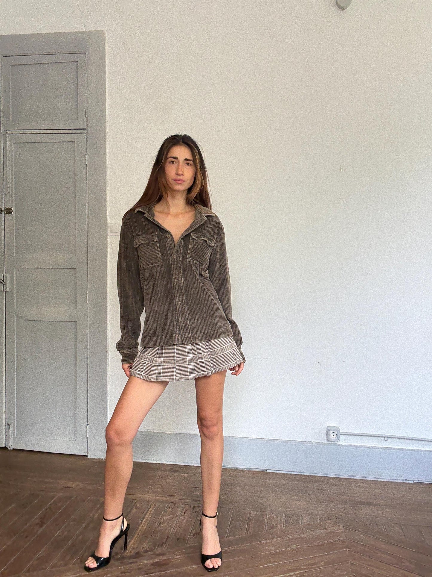 Vintage Diesel corduroy jacket in taupe brown – utility-style shirt jacket, Y2K moto vibes, 100% cotton, fits like relaxed M/L