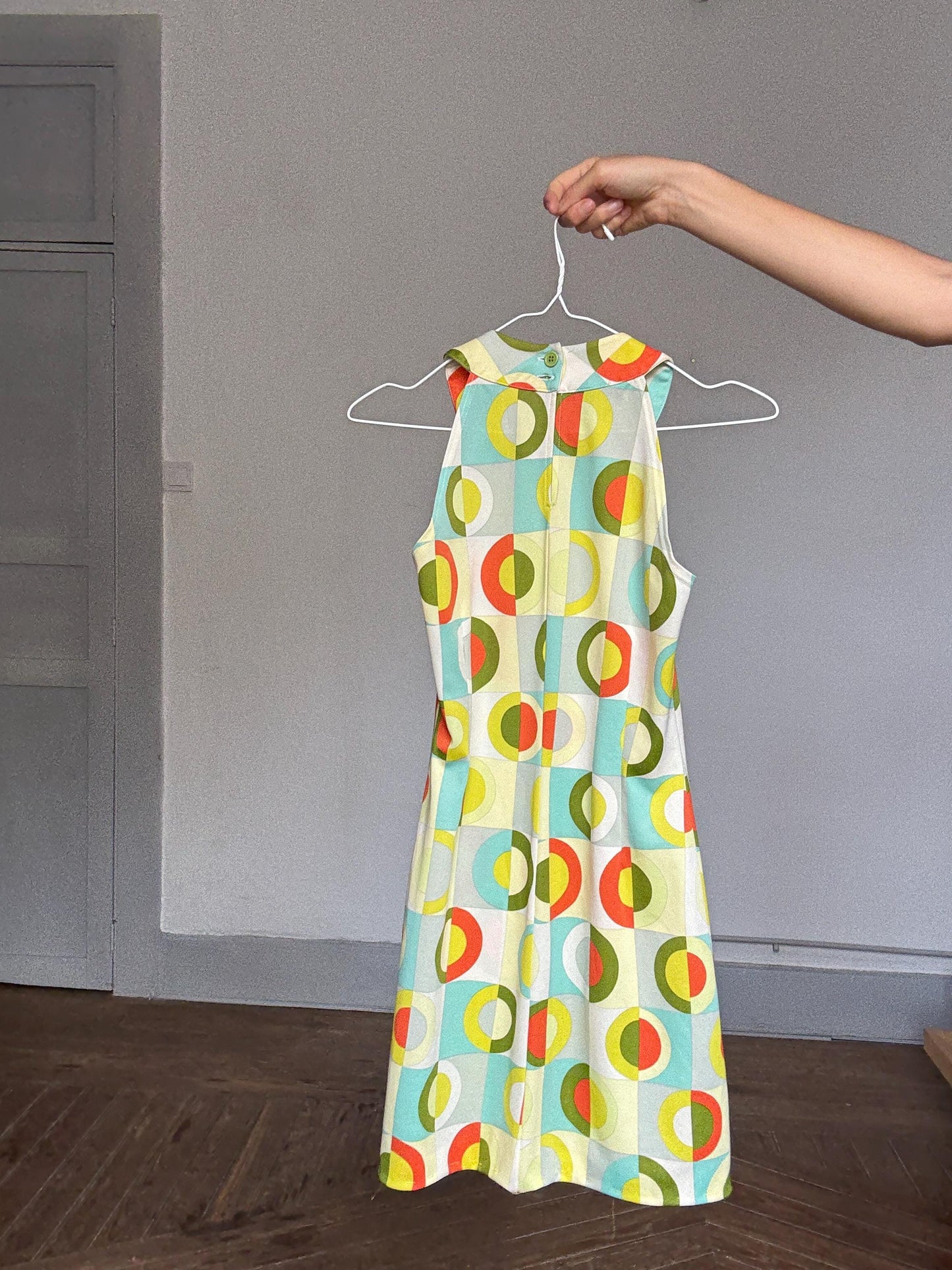 Y2K Retro Mod Mini Dress by Kookaï – 60s Psychedelic Circle Print | Sleeveless Micro Dress | Twiggy Aesthetic Party Look | Size S