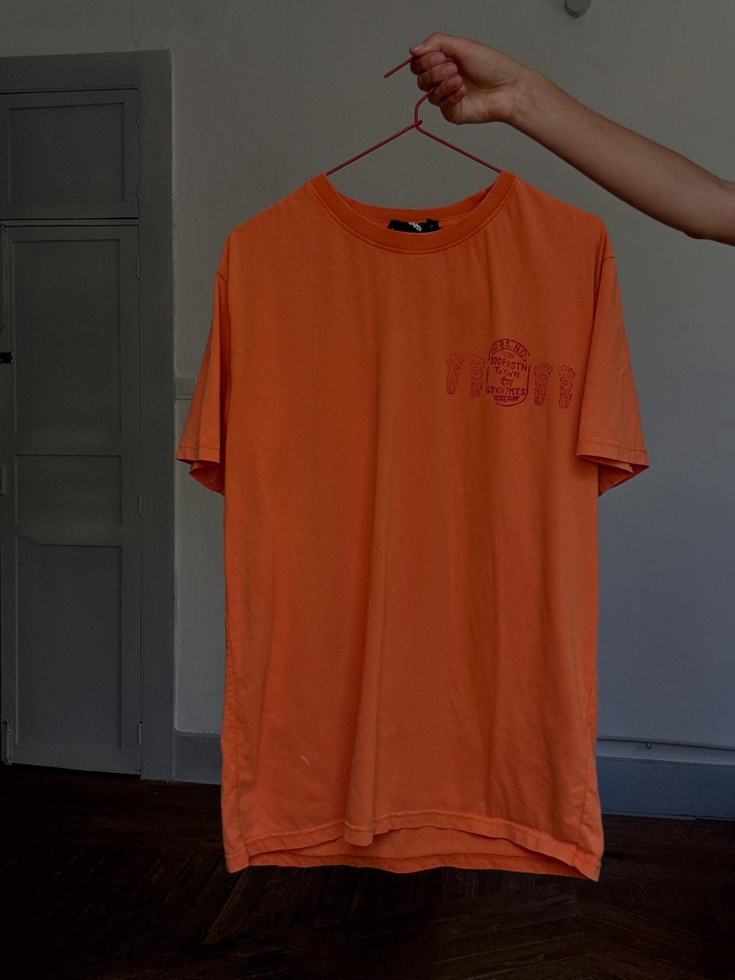 Desigual orange cotton t-shirt – “Free Life” bold back print, lizard graphic, retro 90s style tee with front logo, size M