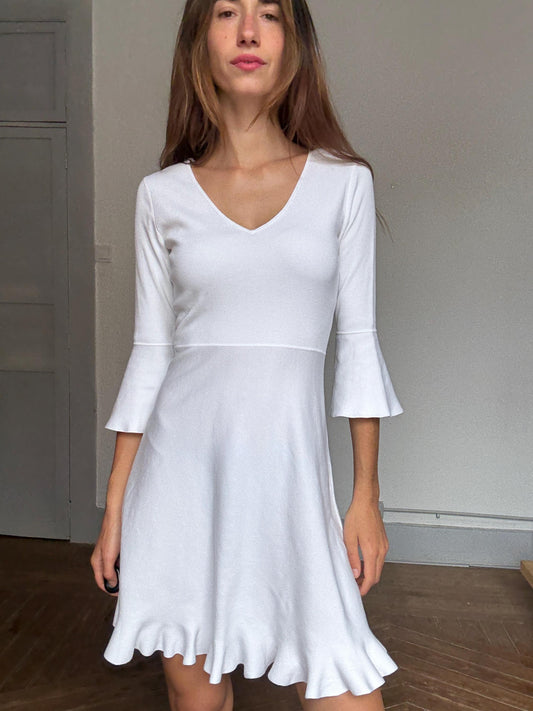 Massimo Dutti white knit flared mini dress M – soft & stretchy, V-neck, ruffle hem, elegant comfy fit, minimal summer outfit
