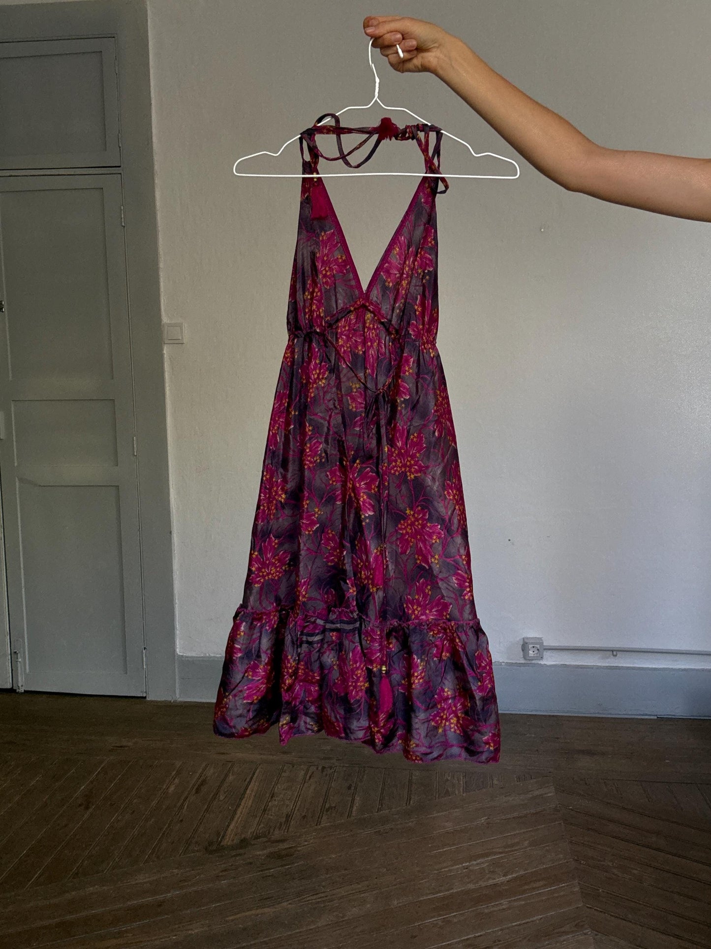 Boho Open Back Floral Halter Dress – 70% Silk, Y2K Festival Look, Size S-M