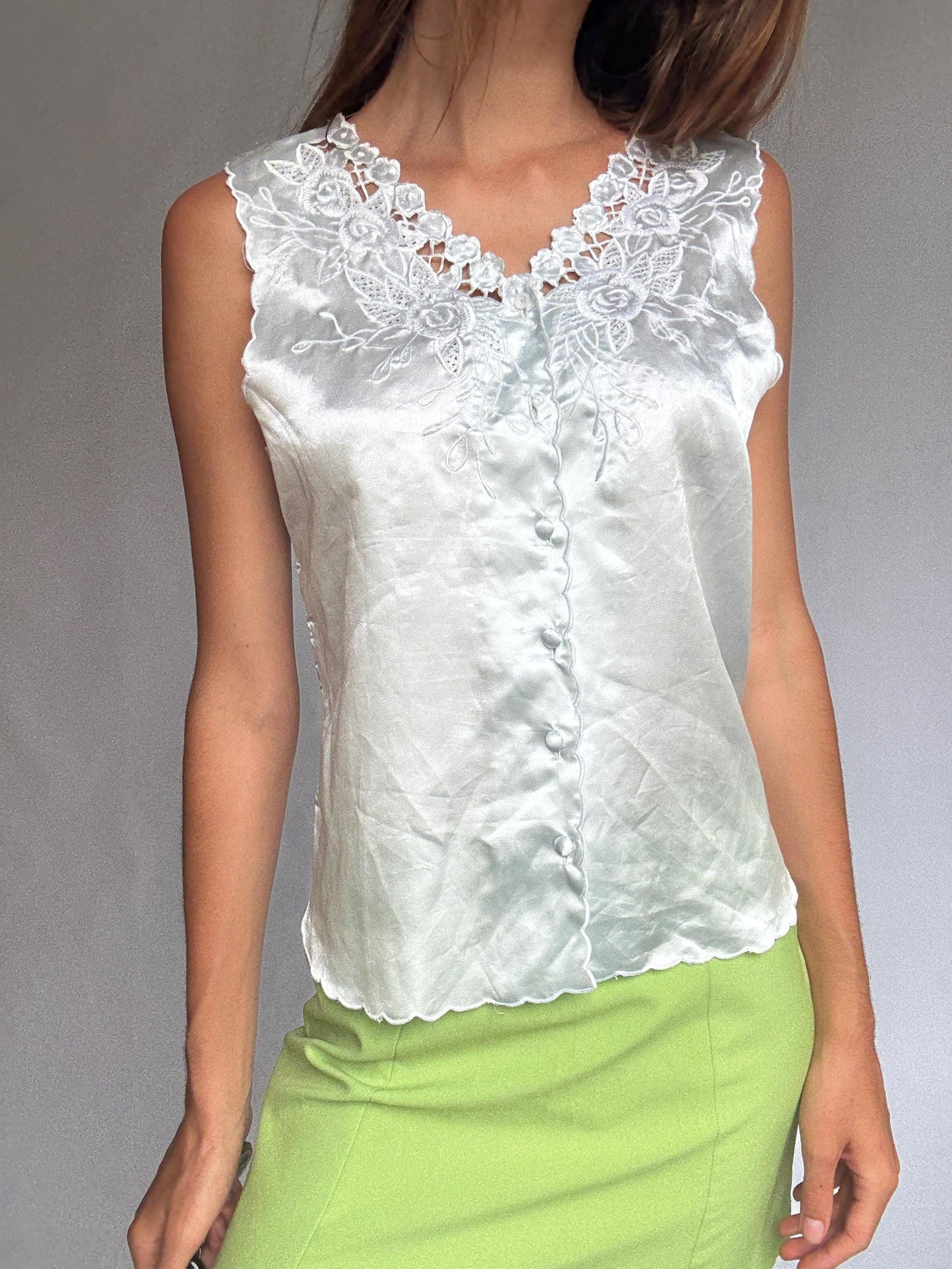 Vintage satin blouse by Cindrela – delicate lace trim & satin buttons – romantic ivory cami top – size 10