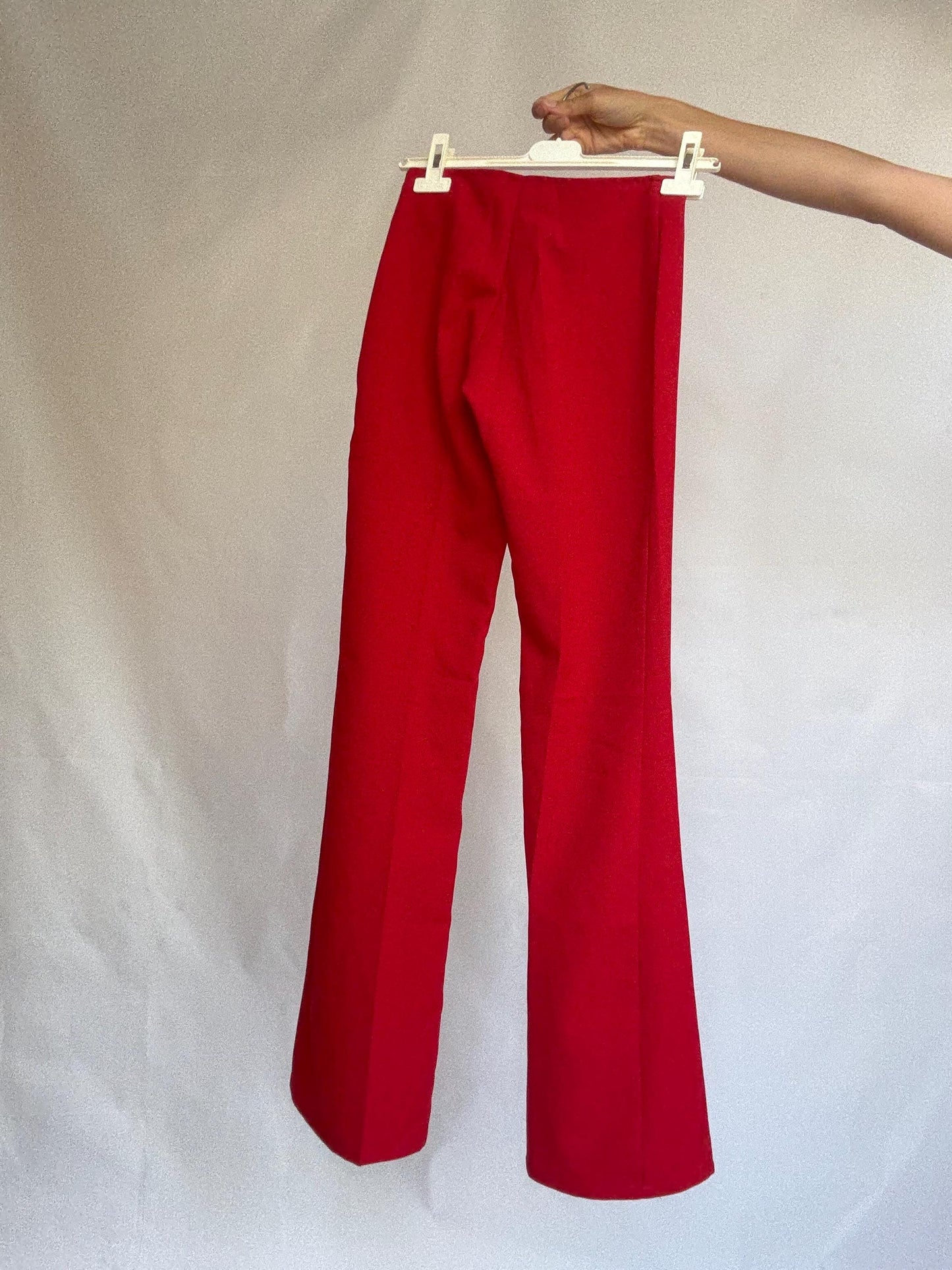 Vintage red flared trousers by Sparring Spain – high waist pants with side zipper – wide leg 70s style statement bottoms size 34