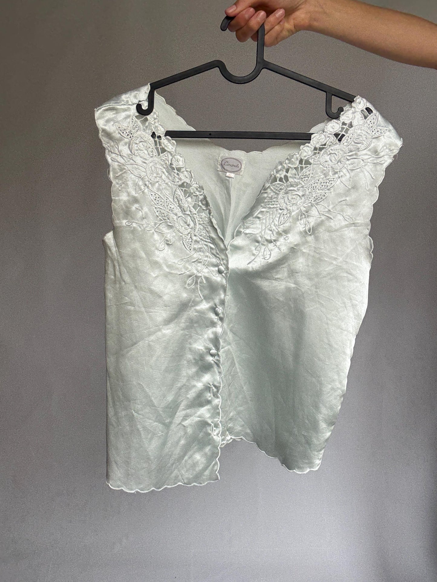 Vintage satin blouse by Cindrela – delicate lace trim & satin buttons – romantic ivory cami top – size 10