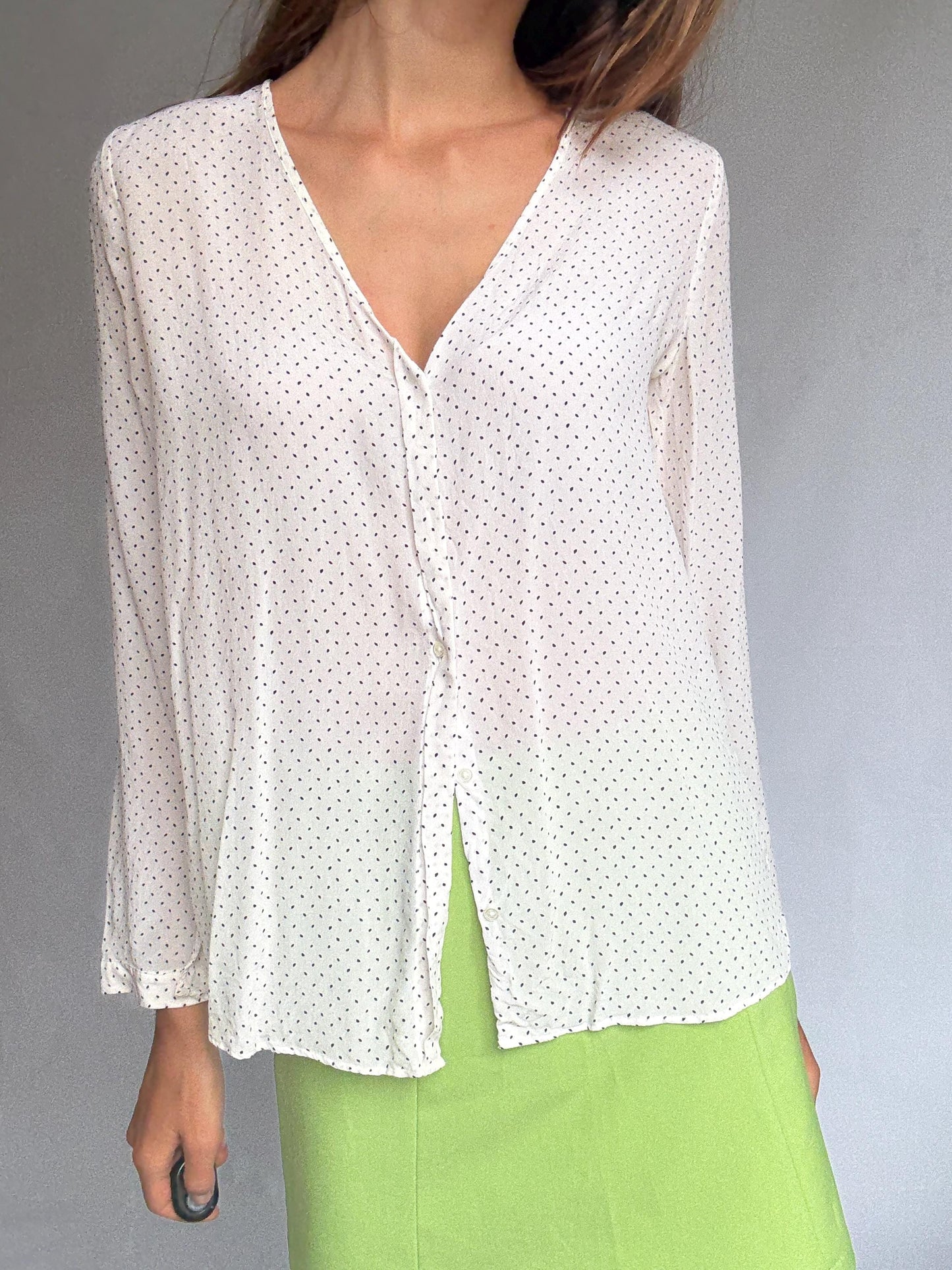 Massimo Dutti white blouse EUR 42 – minimalist polka dot button-up – soft draped fit – feels like viscose or polyester