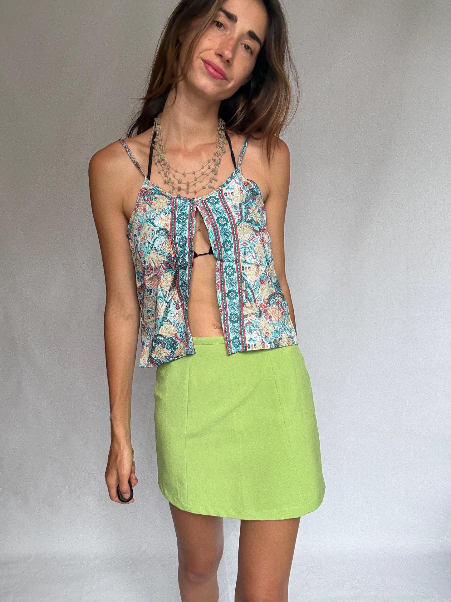 Boho silk camisole top – tropical floral embroidery, open front cut, Coachella-style festival look, 70% silk, fits size S/M, Y2K vibe
