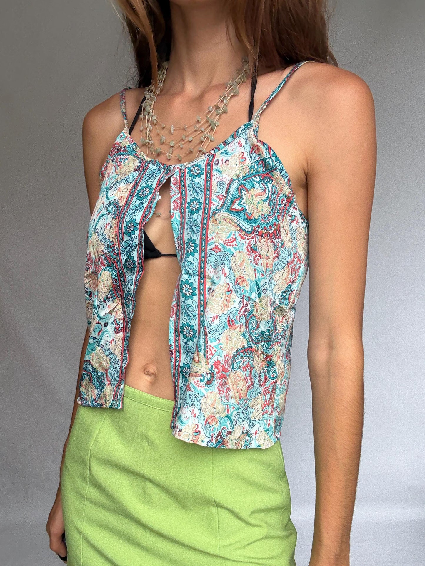 Boho silk camisole top – tropical floral embroidery, open front cut, Coachella-style festival look, 70% silk, fits size S/M, Y2K vibe