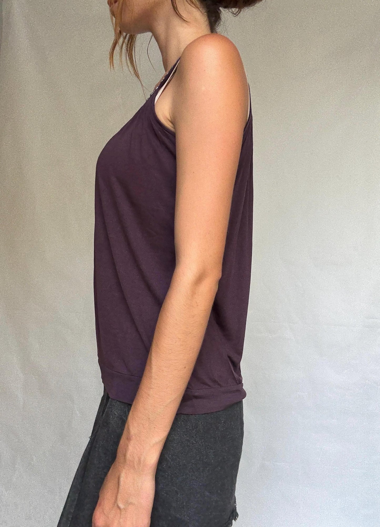 Vintage-style Massimo Dutti sleeveless top with embellished neckline – soft fabric, elegant fit, rich plum tone (Size M)