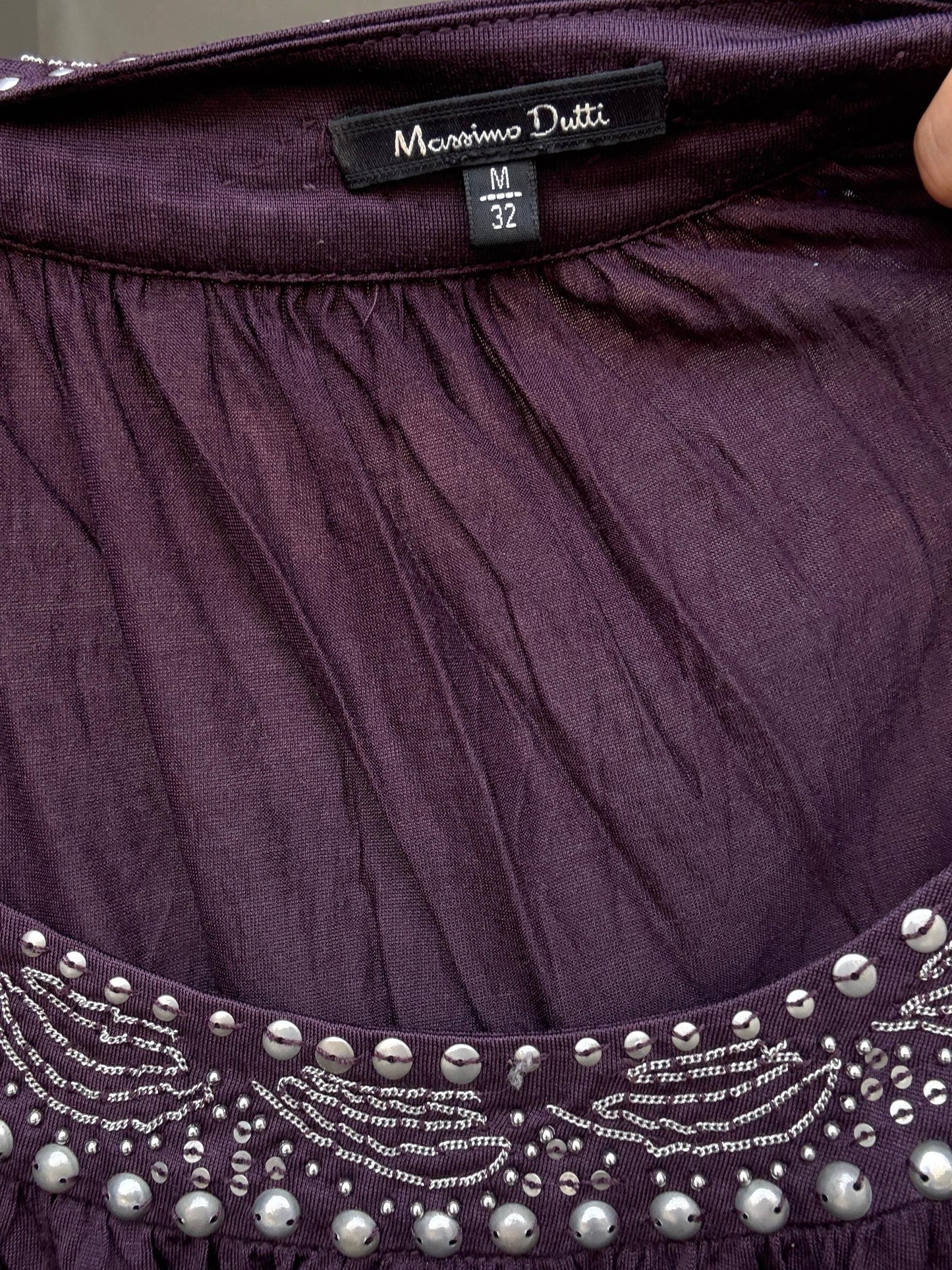 Vintage-style Massimo Dutti sleeveless top with embellished neckline – soft fabric, elegant fit, rich plum tone (Size M)