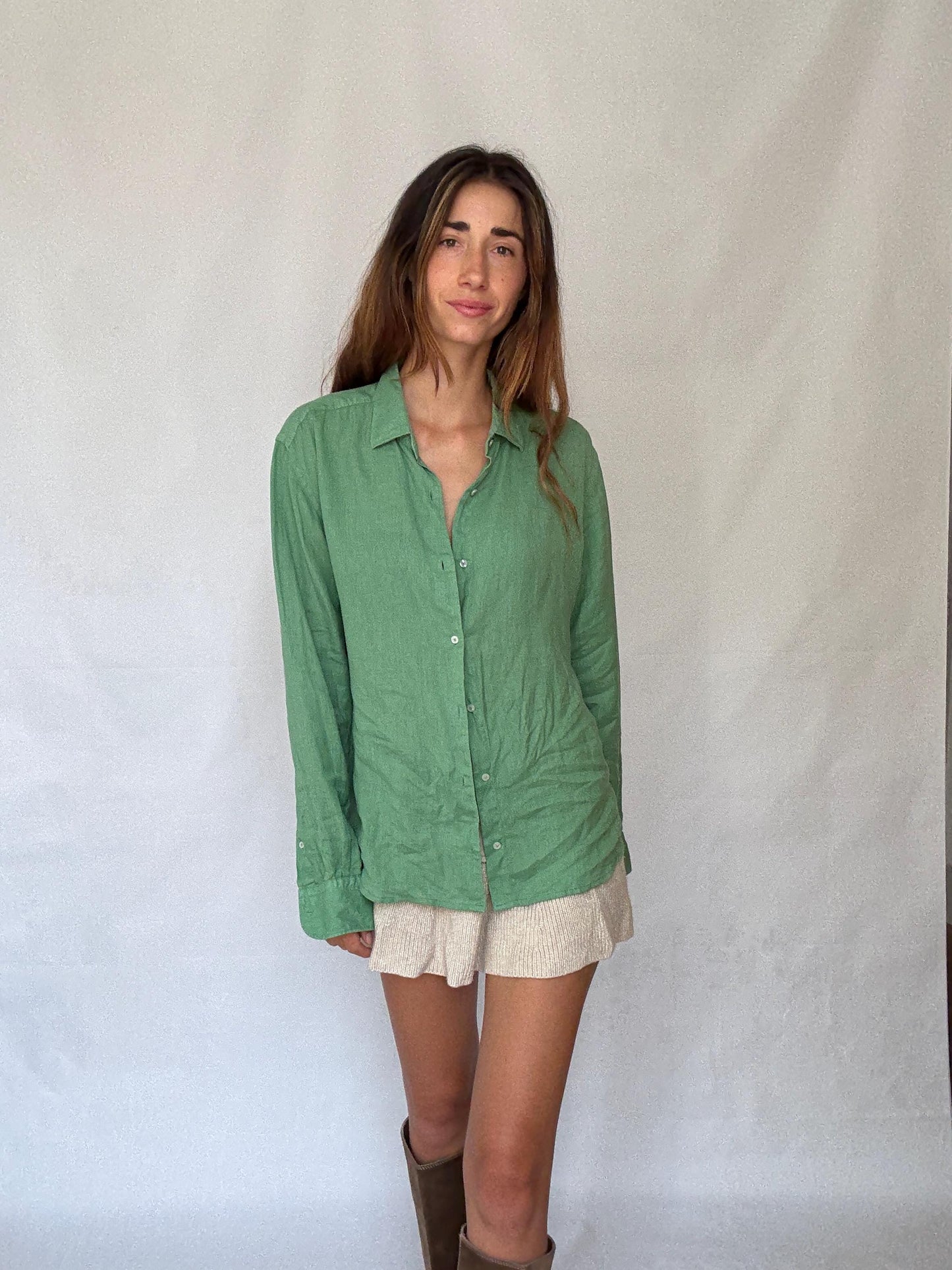 apple Green Massimo Dutti 100% linen shirt - Size EUR L – versatile unisex button-up in fresh trendy green, tie-front or classic fit