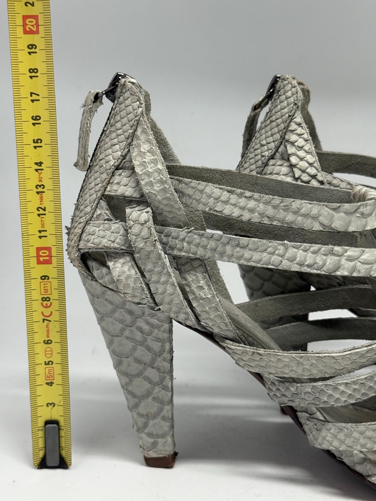 Massimo Dutti strappy leather heels – Vero Cuoio sole – grey snakeskin sandals – size EU39 – designer real leather high heels