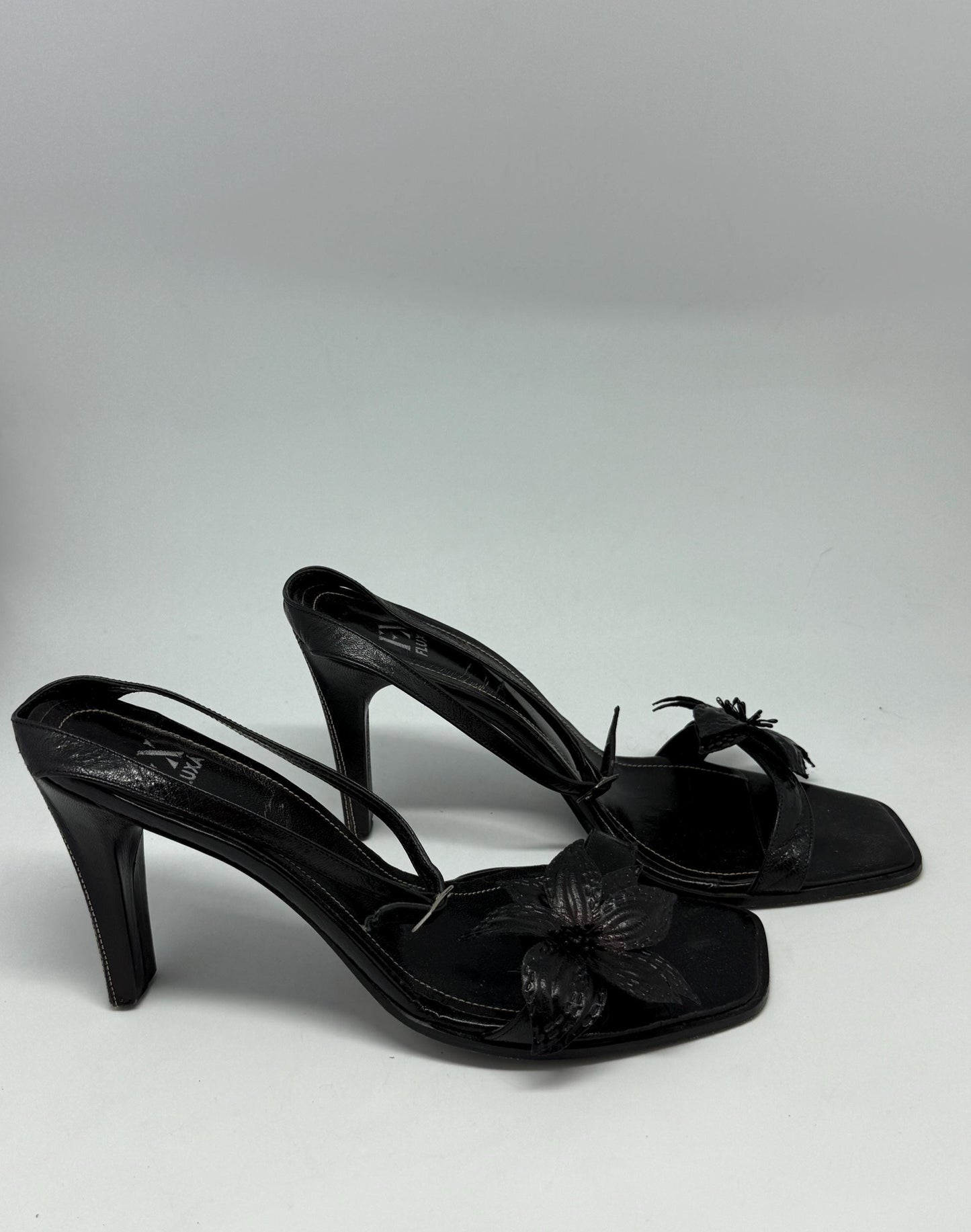 Y2K black leather flower heels – Fluxá Spain – real leather sandals – 9cm heel – size EU40 – square toe ankle strap shoes