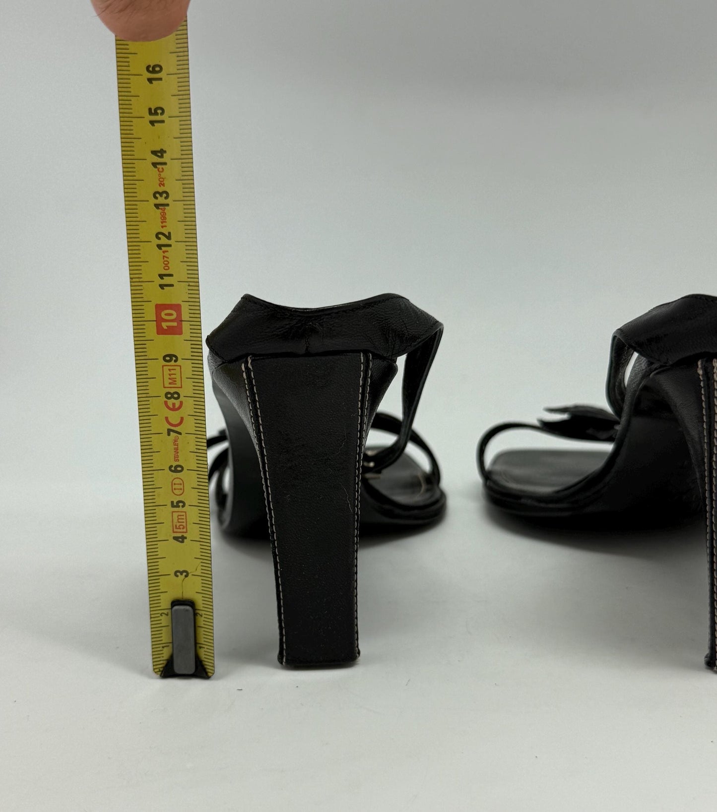 Y2K black leather flower heels – Fluxá Spain – real leather sandals – 9cm heel – size EU40 – square toe ankle strap shoes