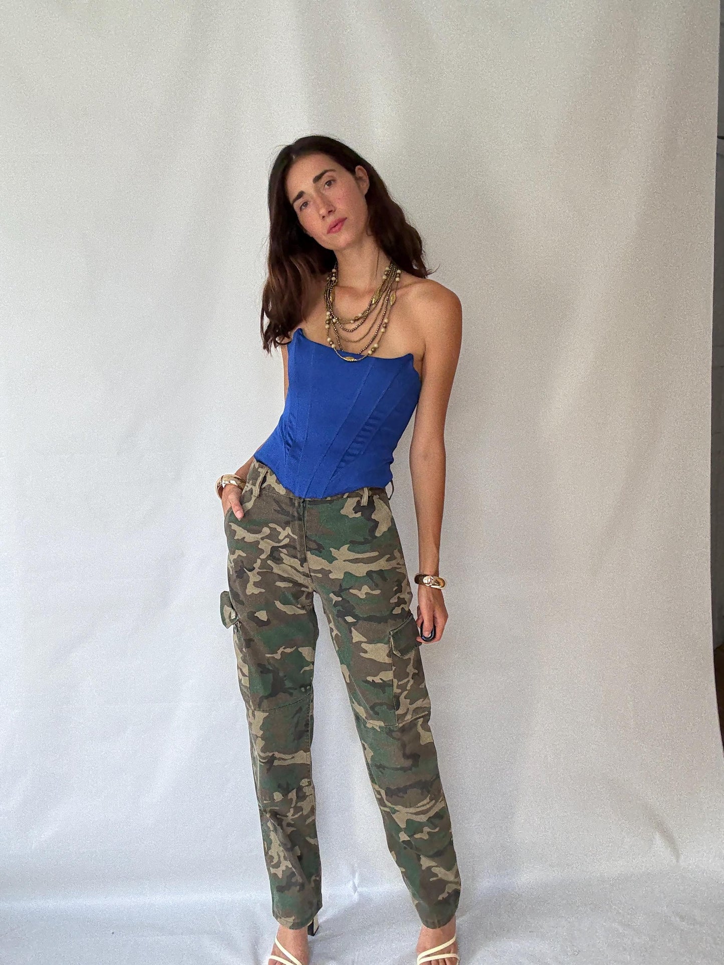 Vintage Y2K Cargo Pants in Camouflage Cotton Blend – Inspired by Christina Aguilera's Iconic Streetwear Aesthetic – Size Large