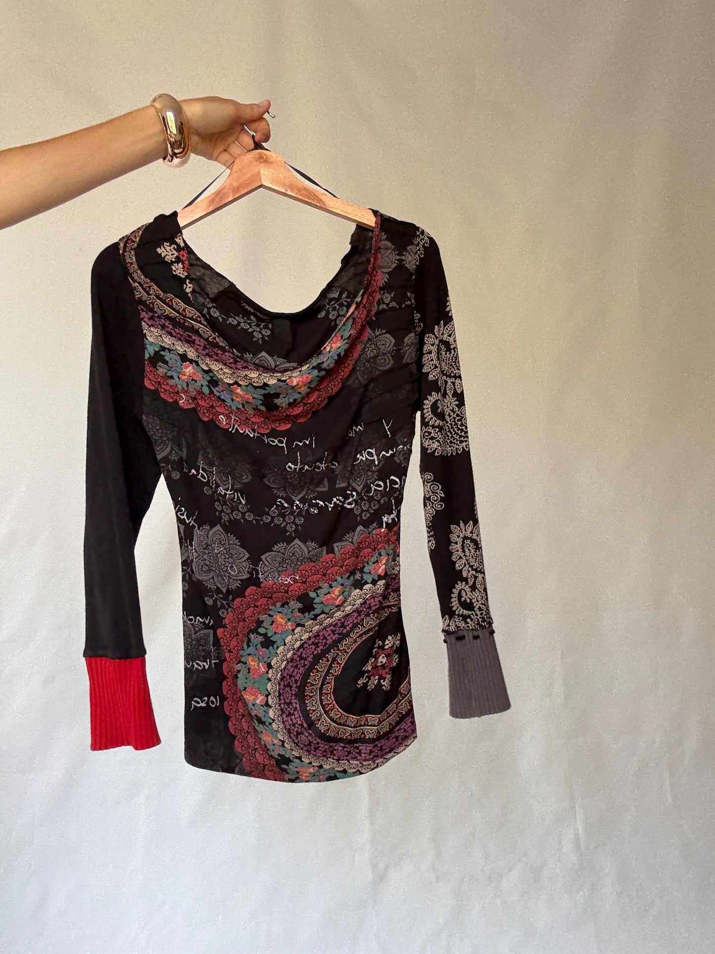 Bohemian Desigual Off-Shoulder Shirt with Vibrant Patterns in Cotton Blend, Fits Oversized and Flowy - Inspired by Hilary Duff Style, Size L
