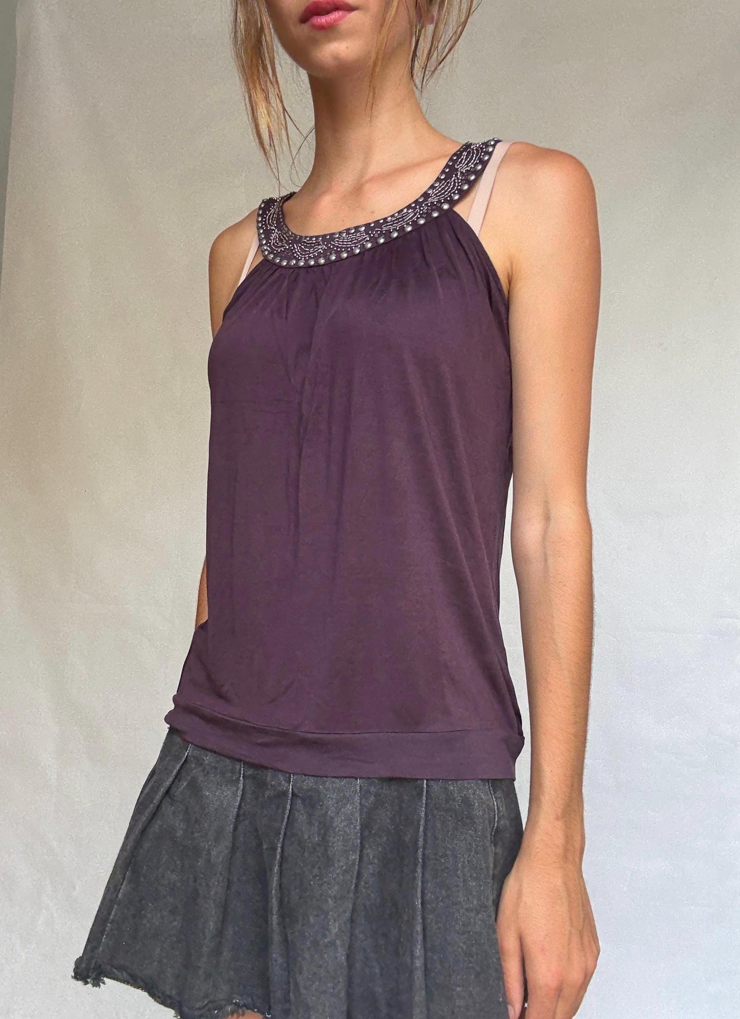 Vintage-style Massimo Dutti sleeveless top with embellished neckline – soft fabric, elegant fit, rich plum tone (Size M)