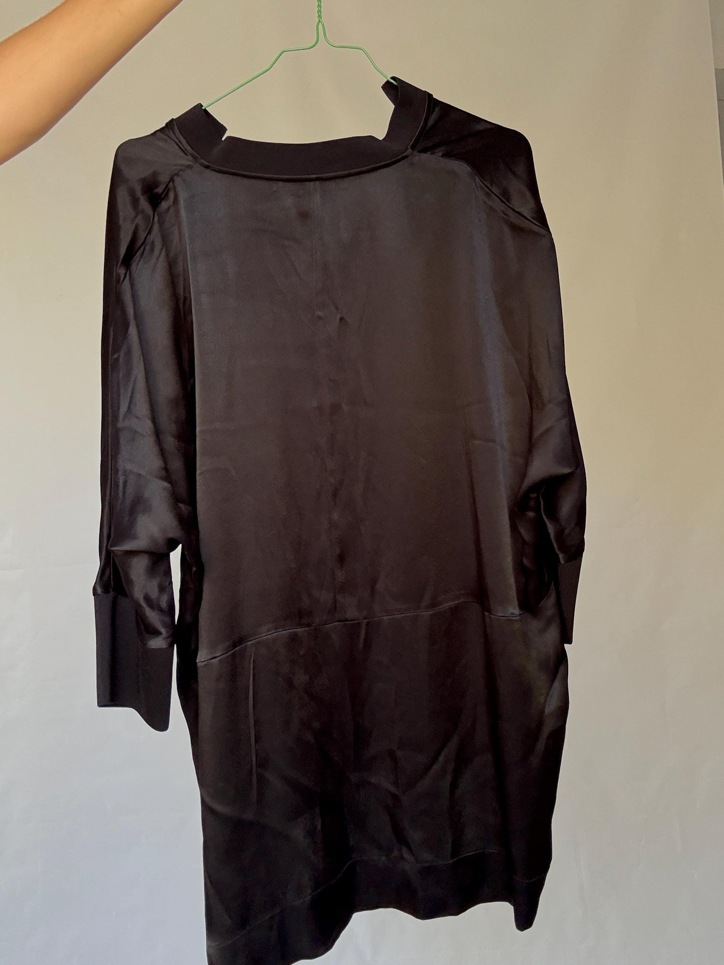 Adolfo Dominguez oversized satin black blouse with 3/4 sleeves, minimal neckline, modern size M