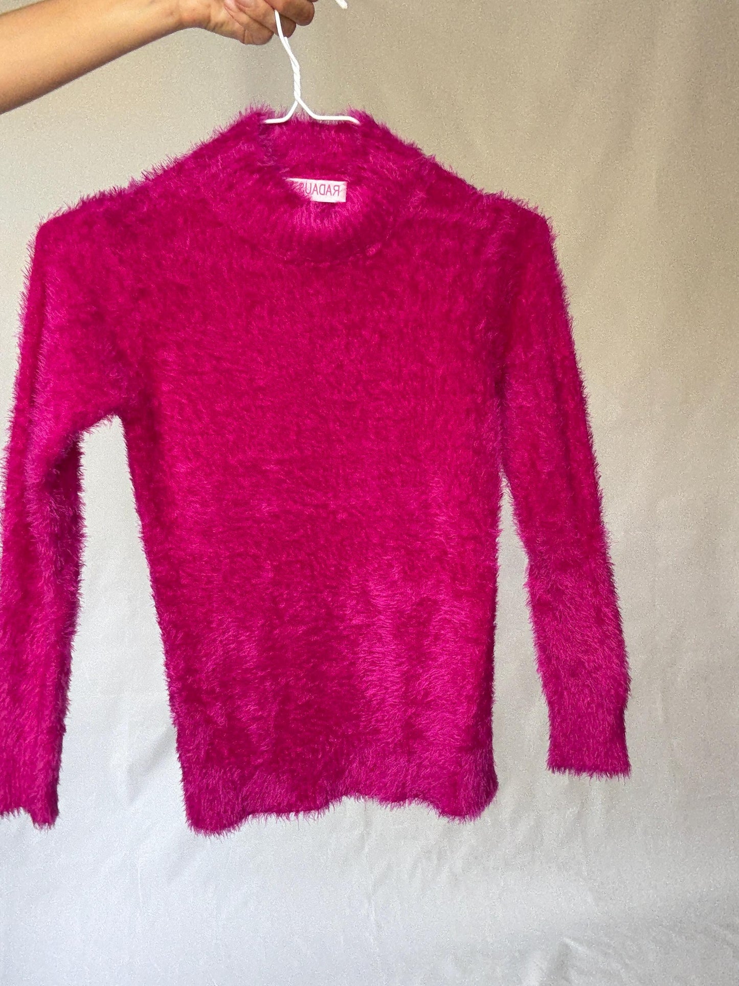 Y2K Vibrant pink jumper, cotton feel, relaxed fit, fluffy texture,90s Nicole richie style, US S, streetwear fun