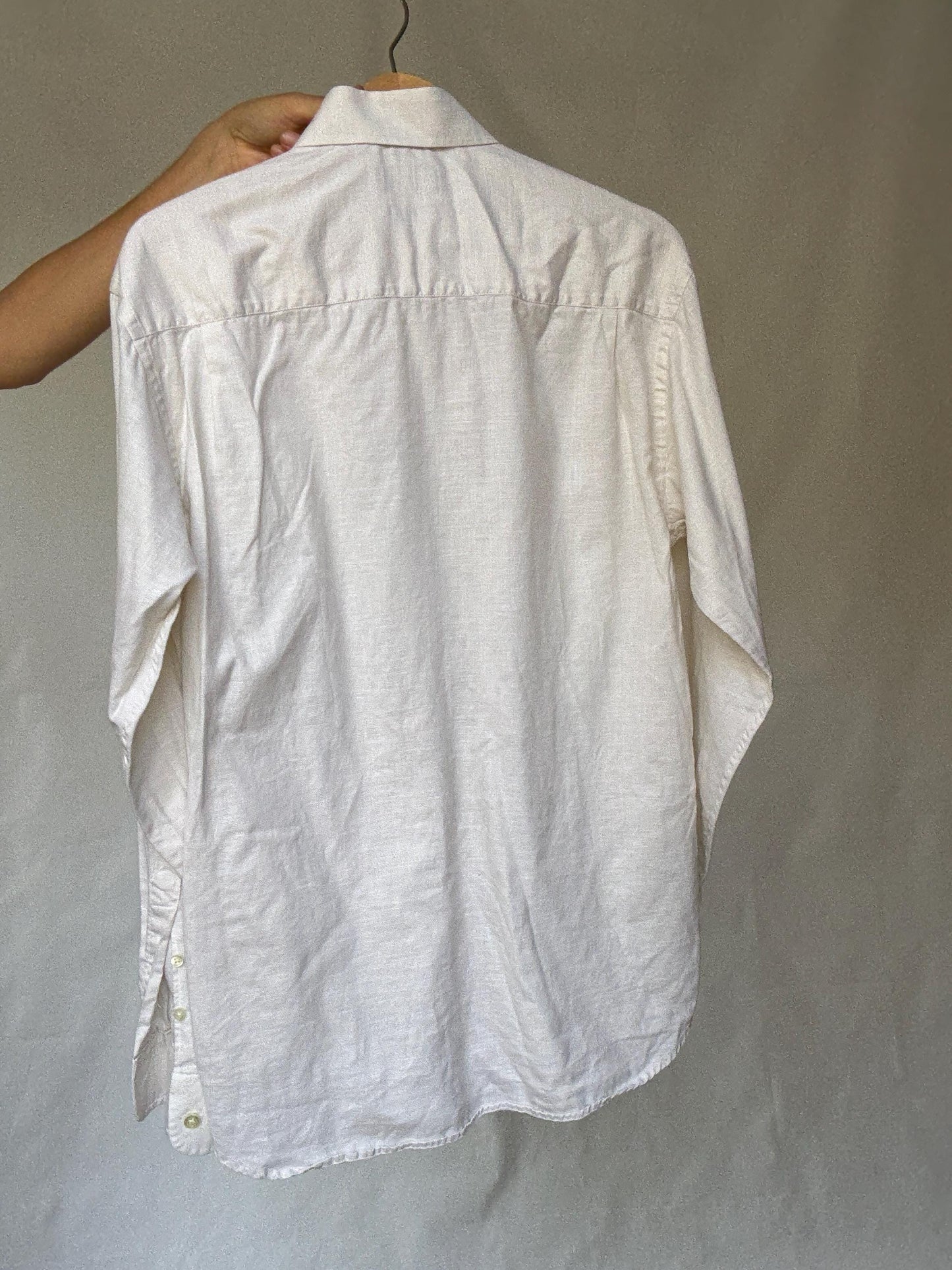 Alvo white button, up shirt, cotton feel, classic fit, button front, chest pocket detail, minimalist, US L, versatile casual or formal wear