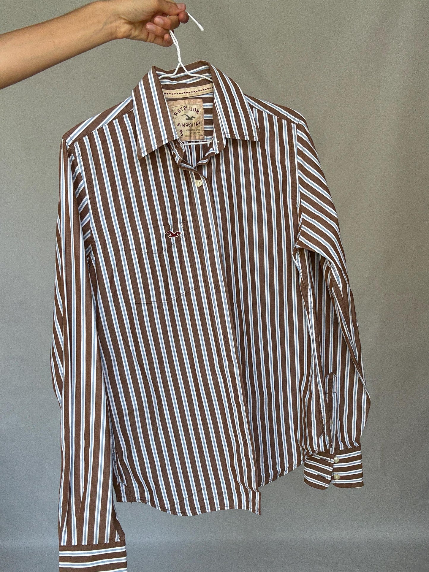Boyfriend button up shirt, Hollister California Striped Cotton Shirt | Brown Blue White | Size S Menswear | Oversized Boyfriend Unisex Fit