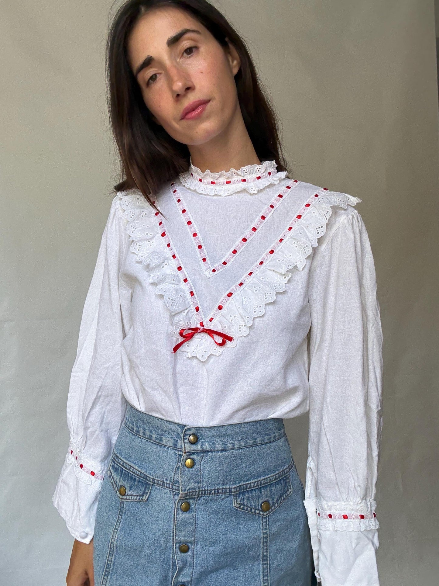 Vintage white lace blouse, linen viscose blend, relaxed fit, red ribbon detail, cottagecore folklore, US L, feminine style
