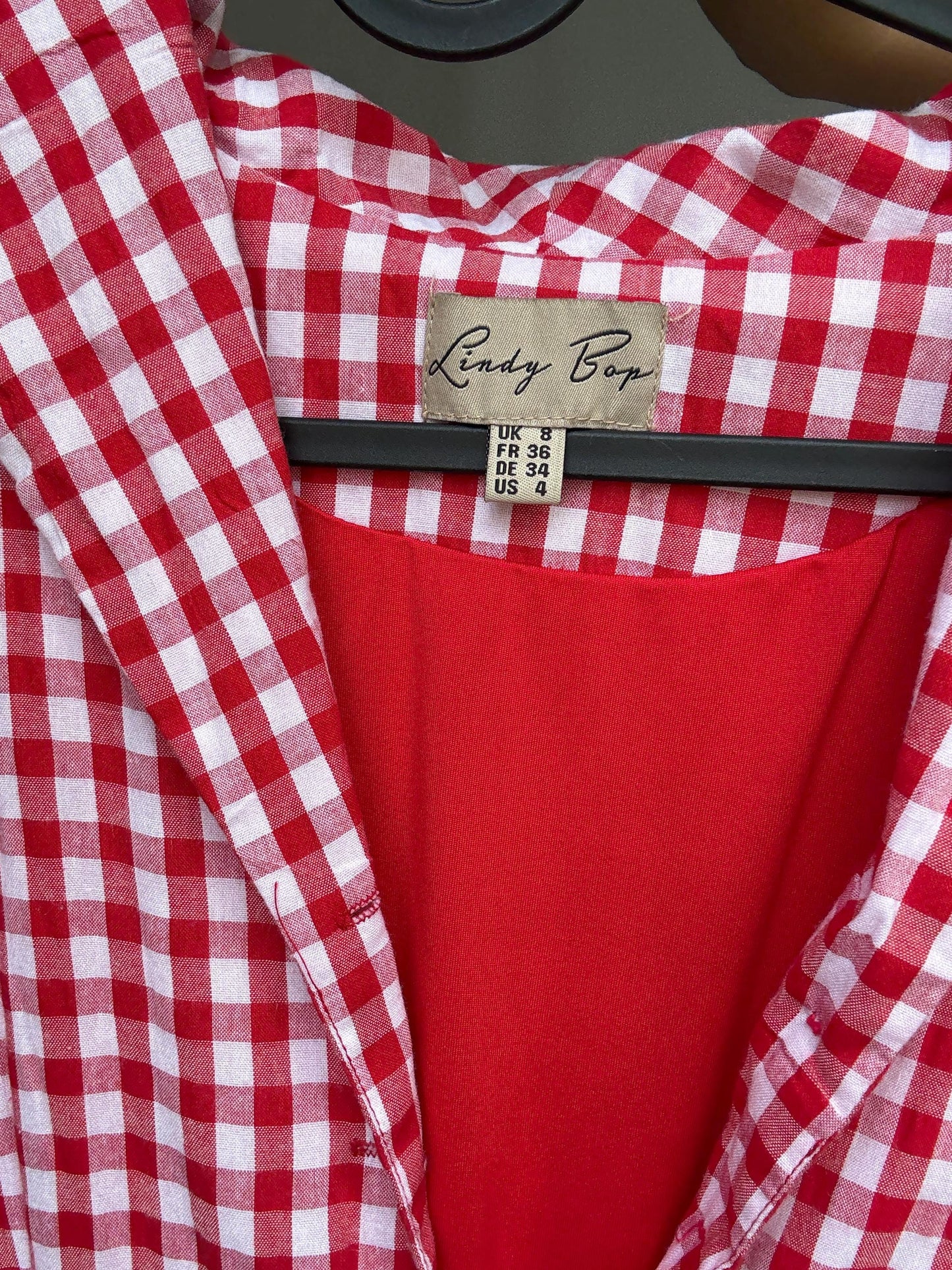 Lindy Bop red gingham dress, 100% cotton, fit, and-flare, button front, tie detail sleeves, vintage 50s retro, US S, picnic vibe