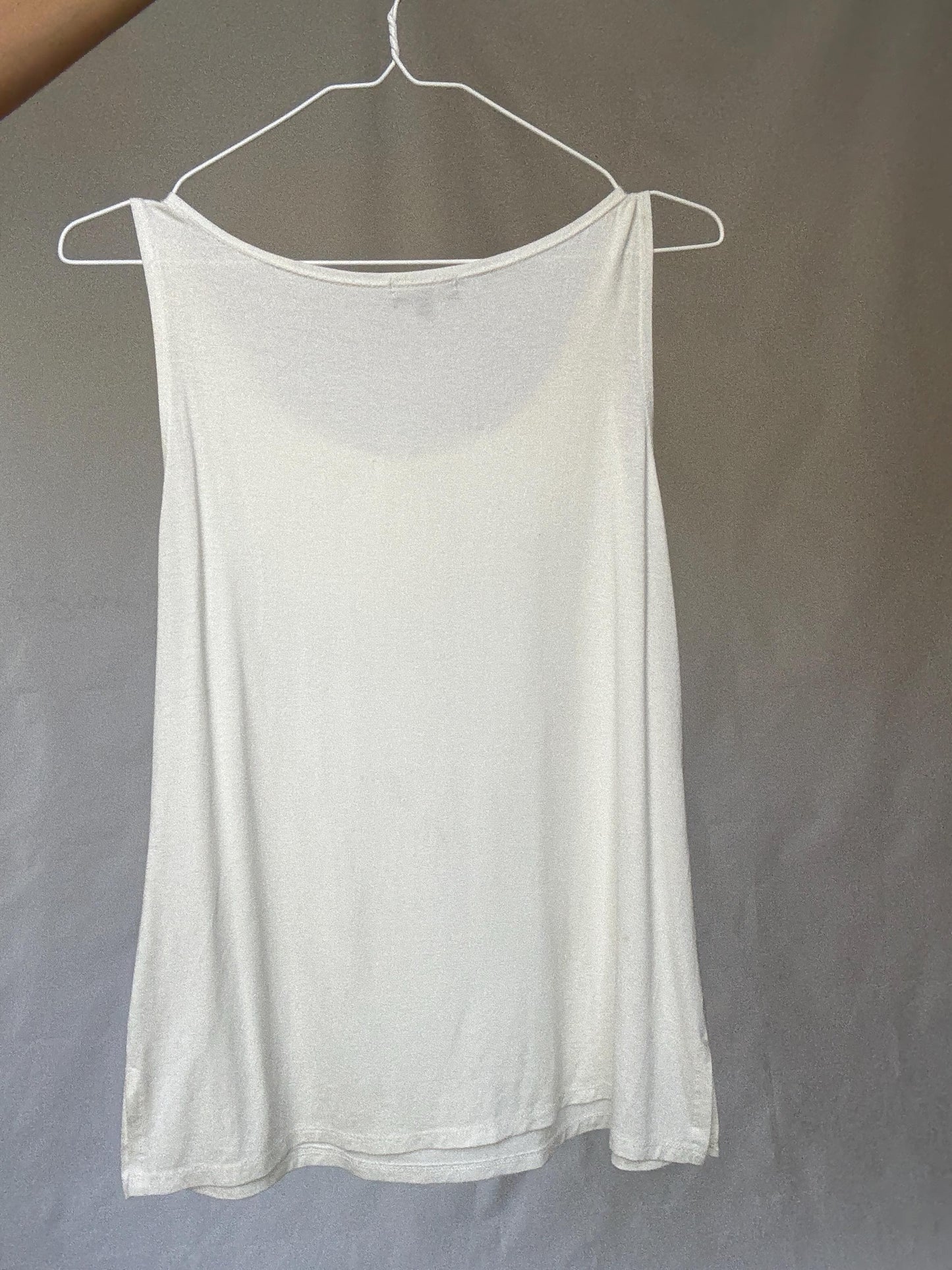 Zendra white camisole top, cotton feel, flowy fit, floral applique neckline, romantic chic, EU 46, casual everyday