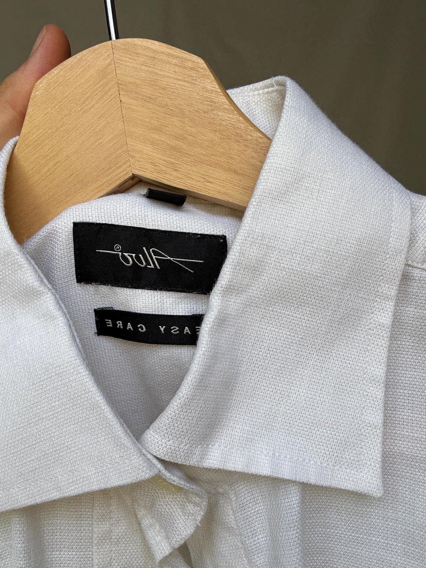 Alvo white button, up shirt, cotton feel, classic fit, button front, chest pocket detail, minimalist, US L, versatile casual or formal wear