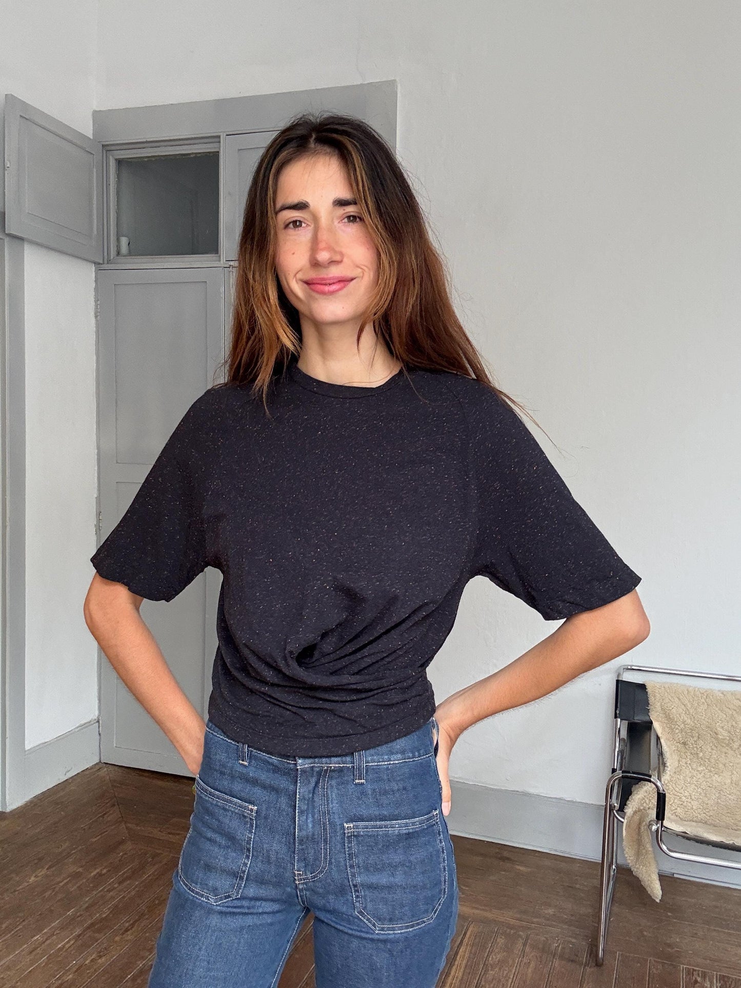 Black speckled cotton t-shirt, twist detail, casual streetwear, Rooney Mara vibe, US XS, daytime chic