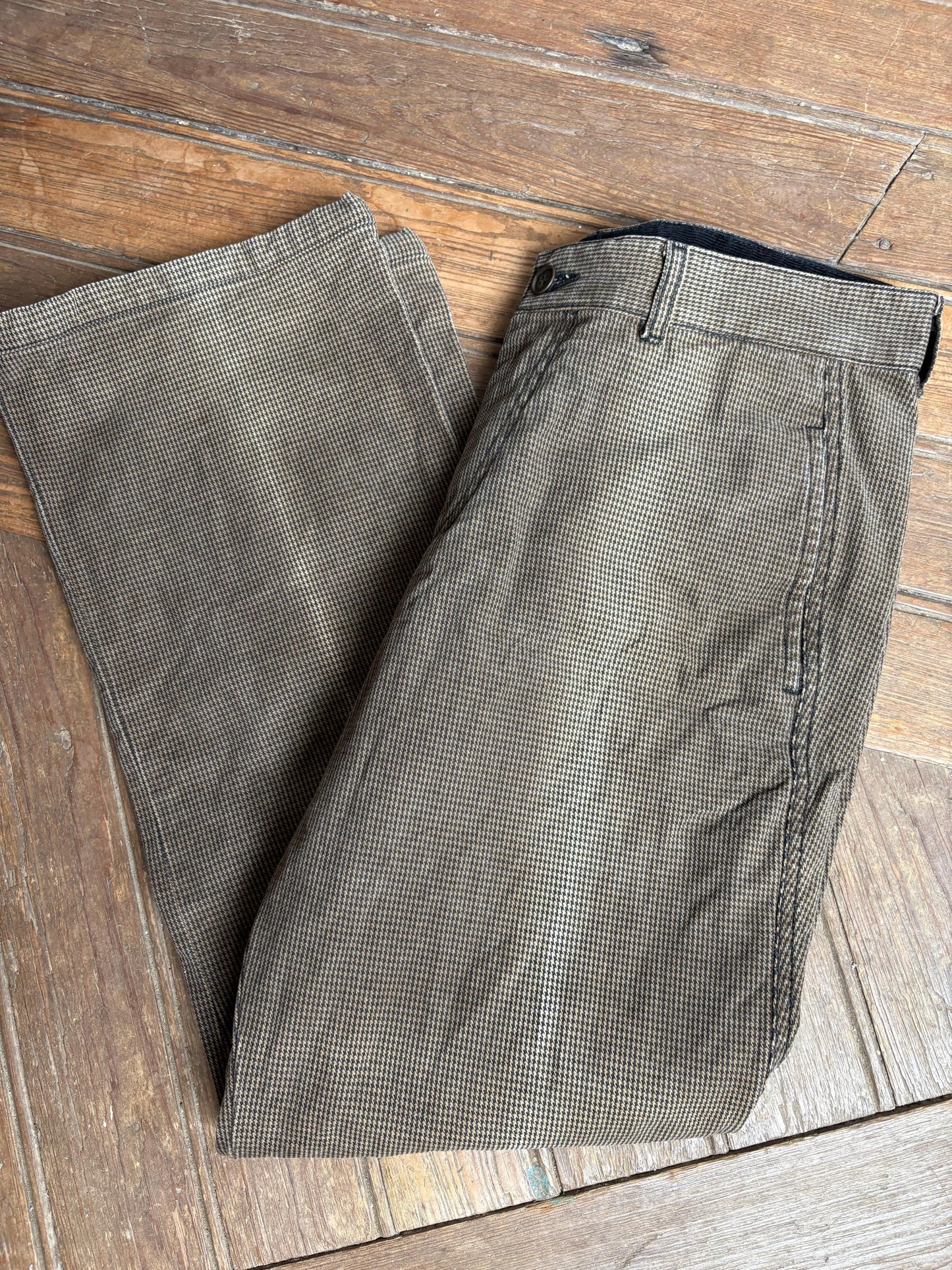 Drykorn brown houndstooth trousers, cotton blend, straight fit, button and zip fly, side pockets and belt loops, casual retro 90s, US XL