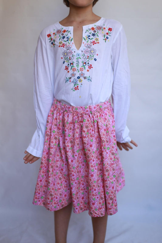 Simonetta Vintage pink floral skirt, playful spring summer wear, Colourful cottagecore aesthetic, Elle Fanning, casual daywear, EU 110