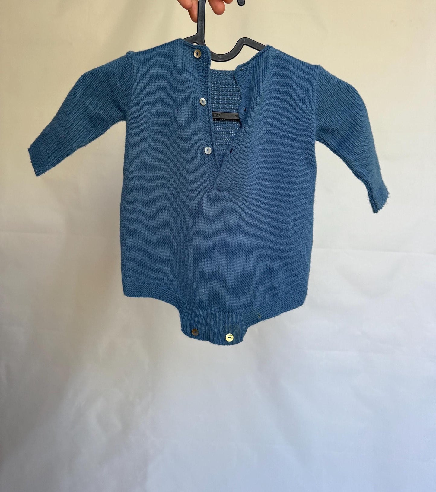 Vintage blue baby bodysuit, 100% dralon, button back, textured knit detail, retro 80s vibe, US 6M, casual playtime