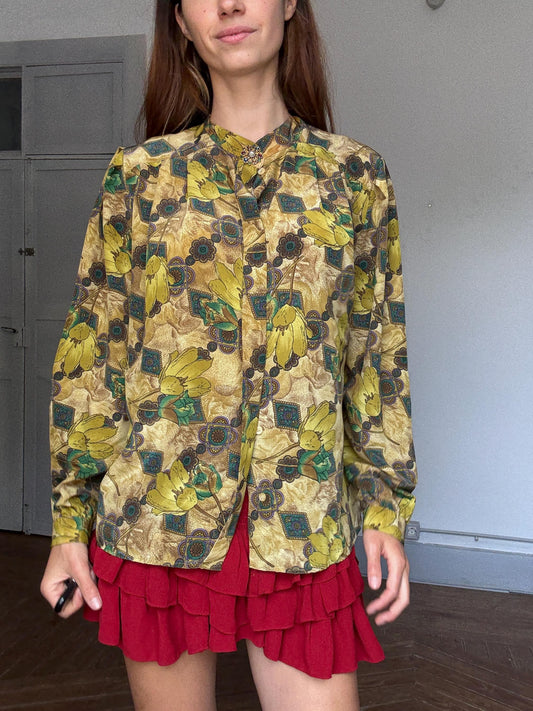 Vintage Floral Blouse in Yellow Botanical Print — detail