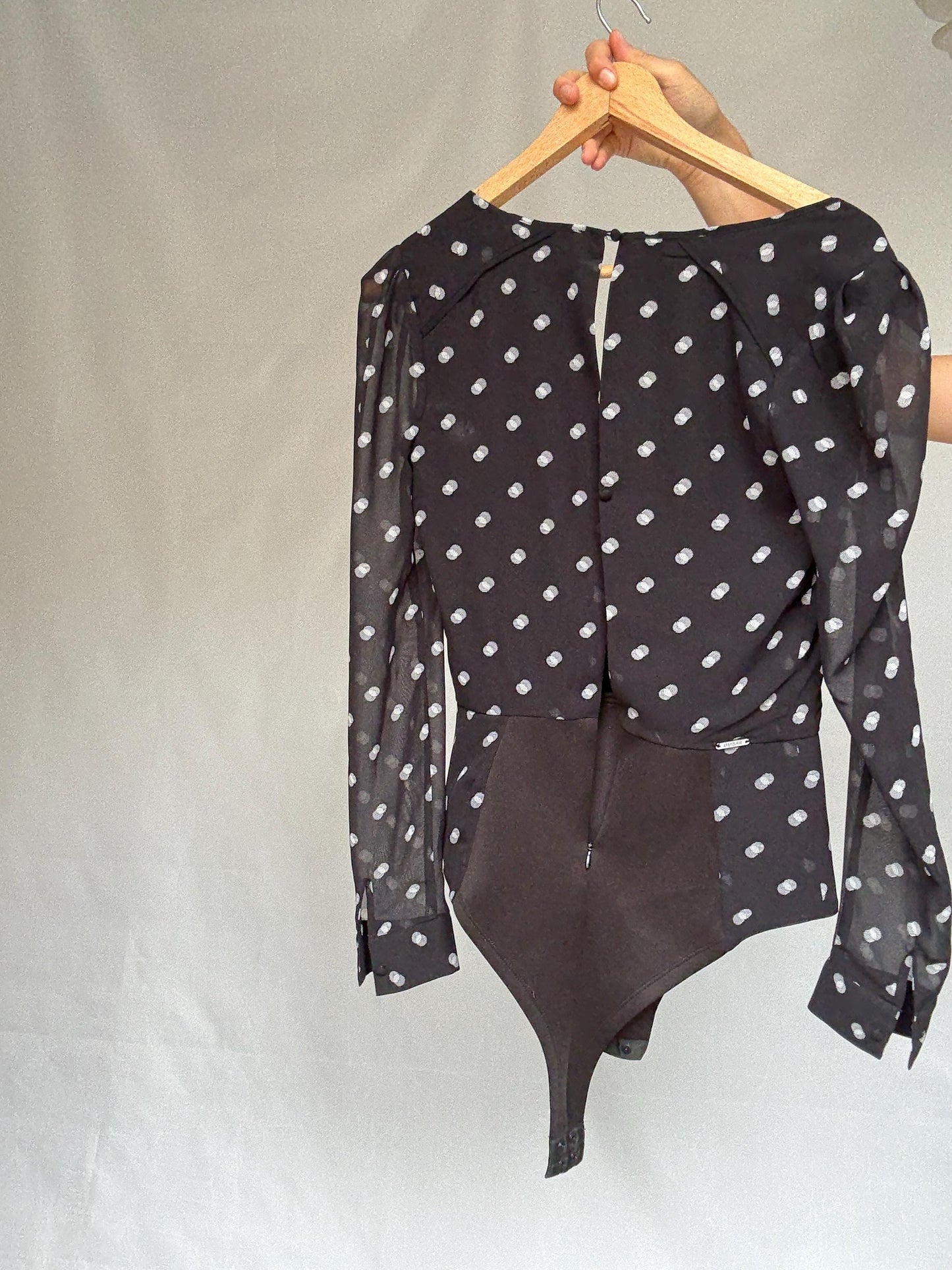 Guess Los Angeles black polka dot bodysuit, v neck top, sheer sleeves, back zipper, elegant, US XS, evening chic