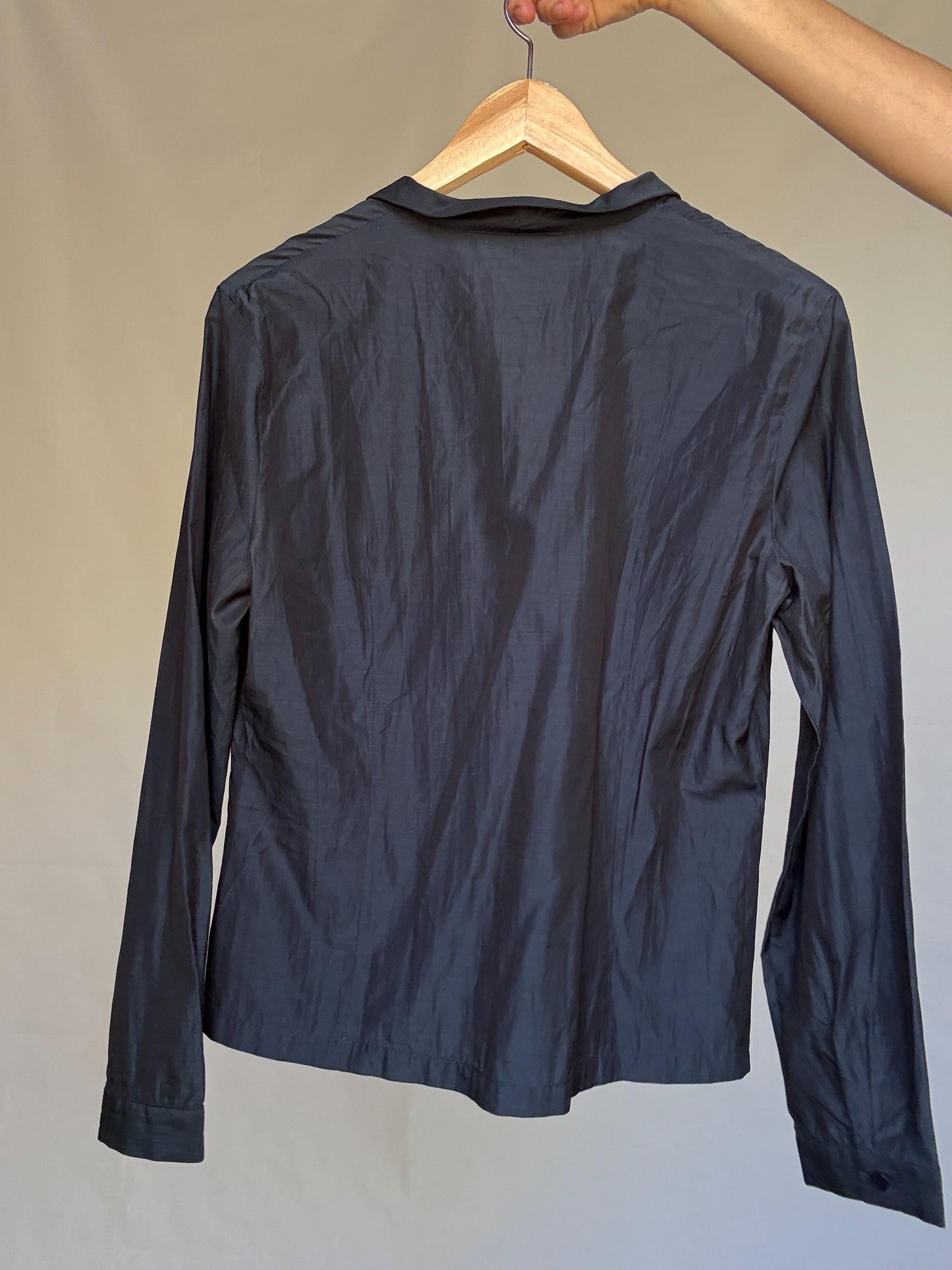 Vintage Adolfo Dominguez dark blouse, cotton, straight fit, concealed button, minimalist Carolyn bessette, kennedy, US XL, office chic